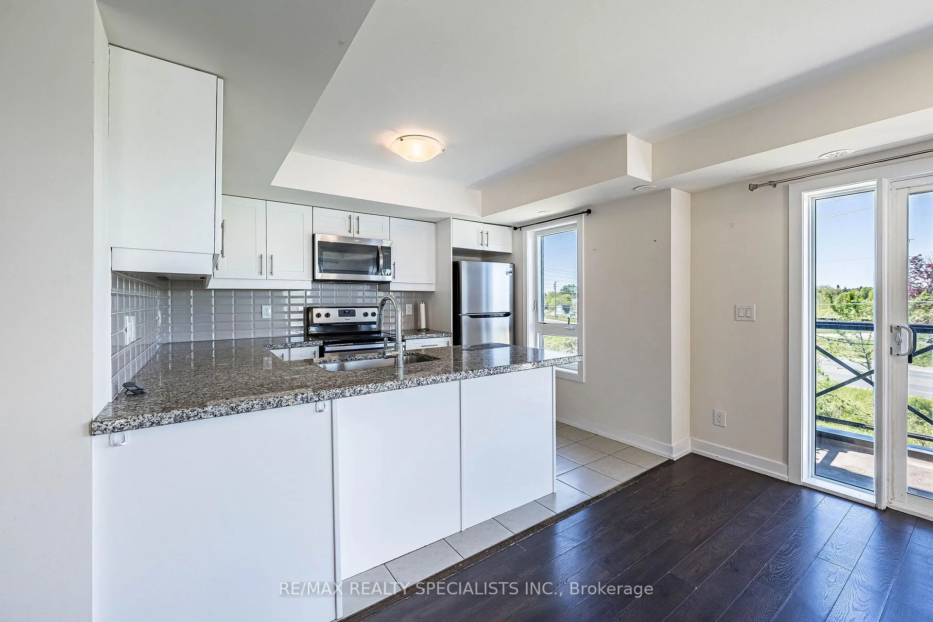 Photo 10 of Unit 527, 30 Dunsheath Way, Markham, Cornell — HOMEH