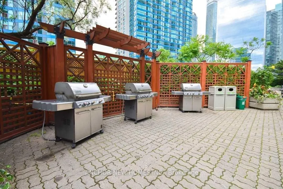 Photo 14 of Unit 312, 55 Harbour Square, Toronto, Waterfront Communities — HOMEH