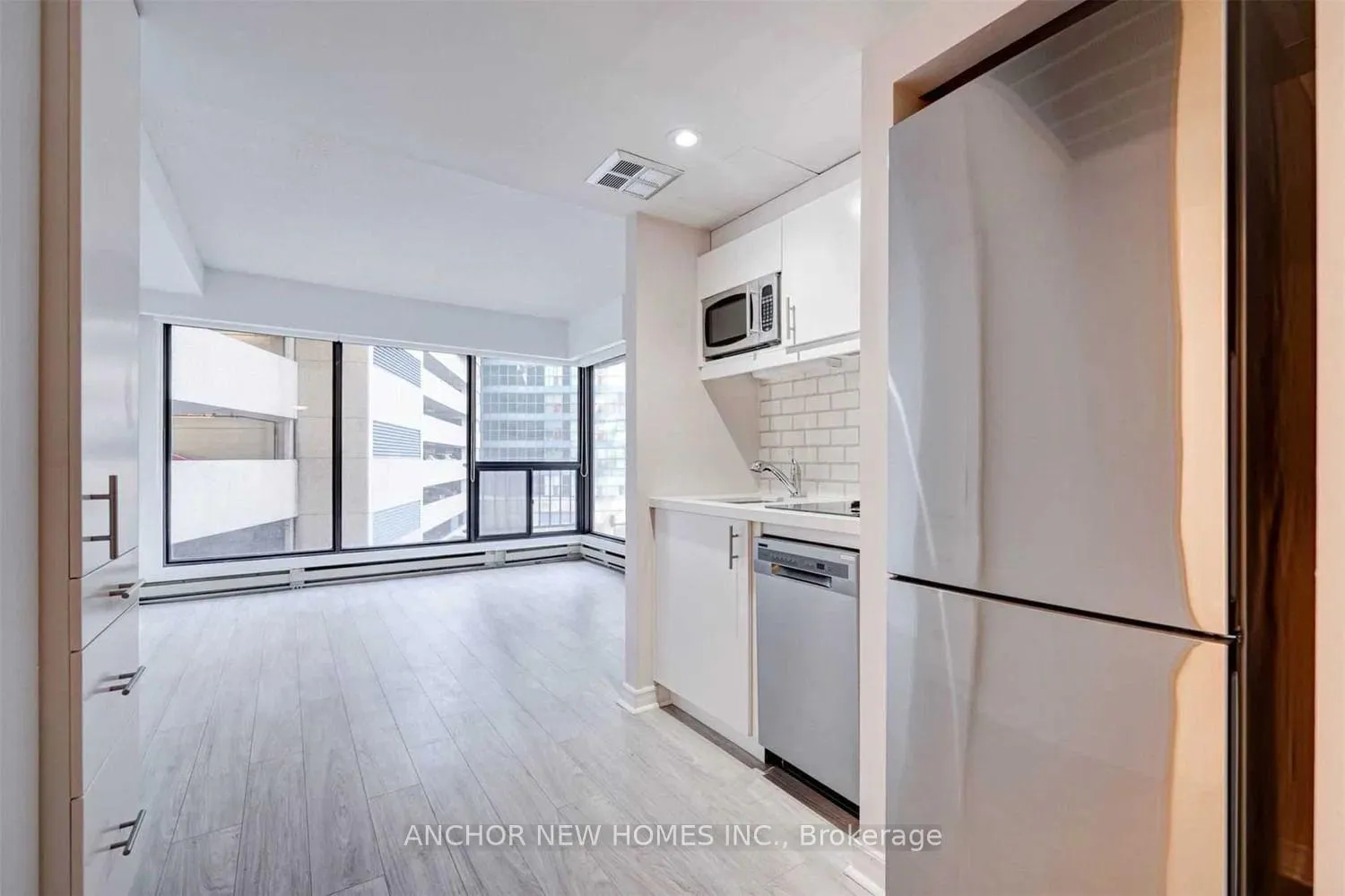Photo 1 of Unit 312, 55 Harbour Square, Toronto, Waterfront Communities — HOMEH