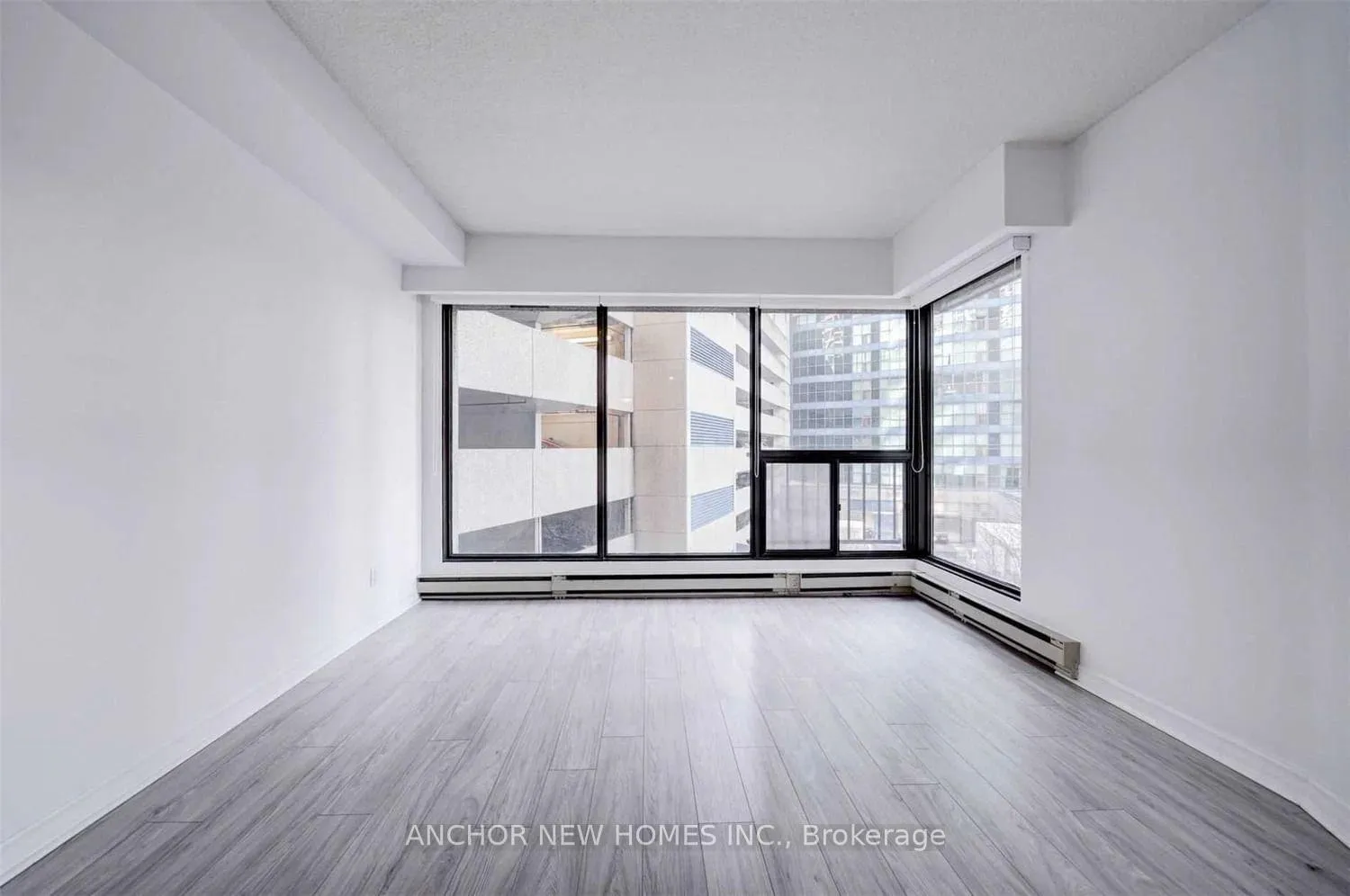 Photo 3 of Unit 312, 55 Harbour Square, Toronto, Waterfront Communities — HOMEH