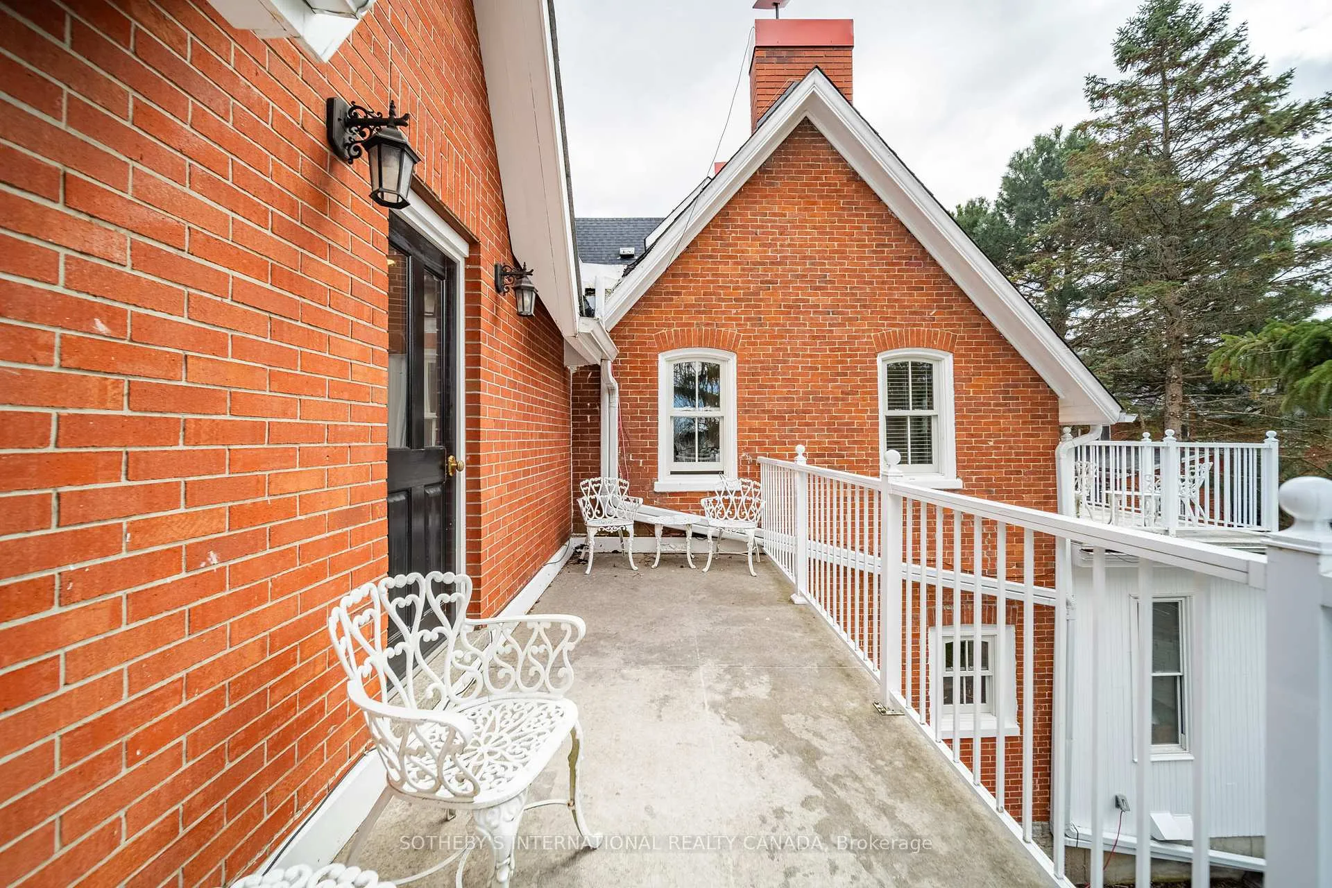 Photo 24 of 343 Main Street E, Prince Edward County, Picton Ward — HOMEH