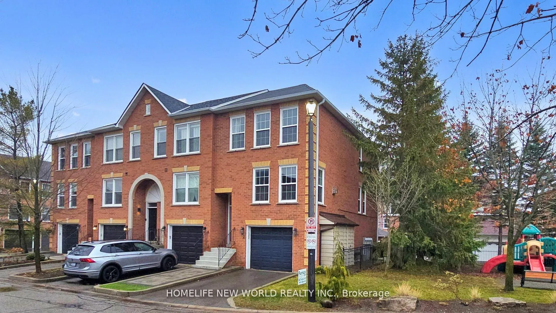 Photo 2 of Unit 20, 52 Wyatt Lane, Aurora, Bayview Wellington — HOMEH