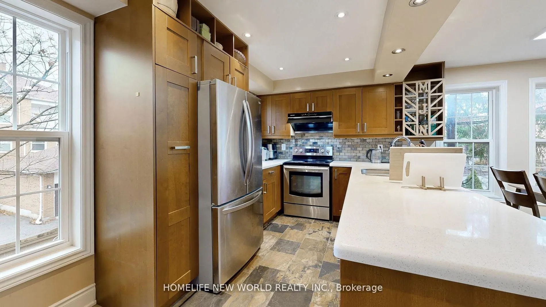 Photo 7 of Unit 20, 52 Wyatt Lane, Aurora, Bayview Wellington — HOMEH