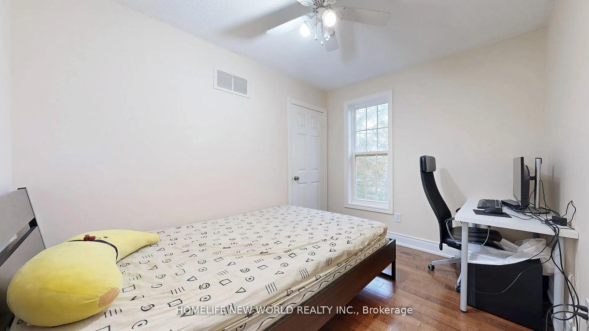 Photo 18 of Unit 20, 52 Wyatt Lane, Aurora, Bayview Wellington — HOMEH