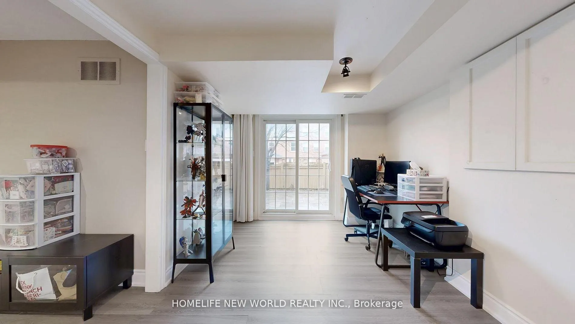 Photo 26 of Unit 20, 52 Wyatt Lane, Aurora, Bayview Wellington — HOMEH
