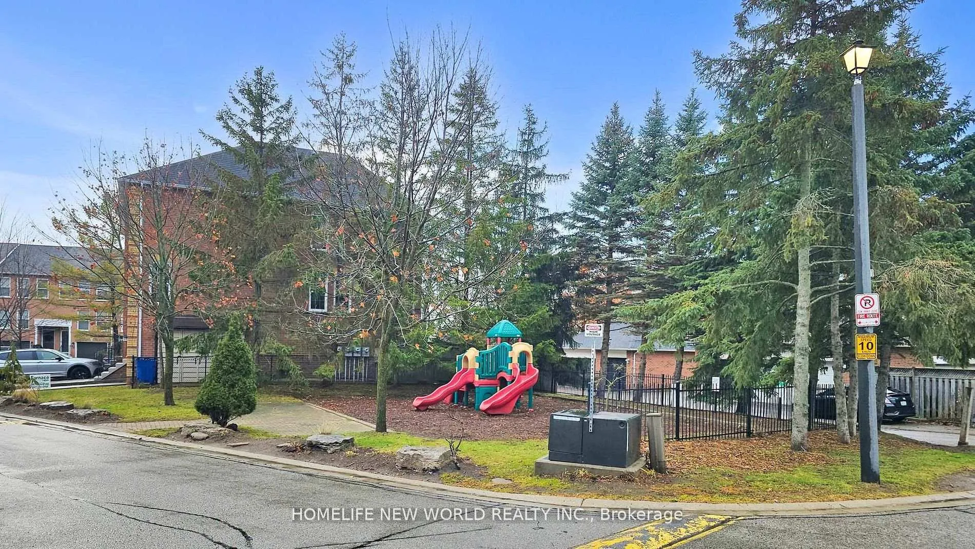 Photo 33 of Unit 20, 52 Wyatt Lane, Aurora, Bayview Wellington — HOMEH