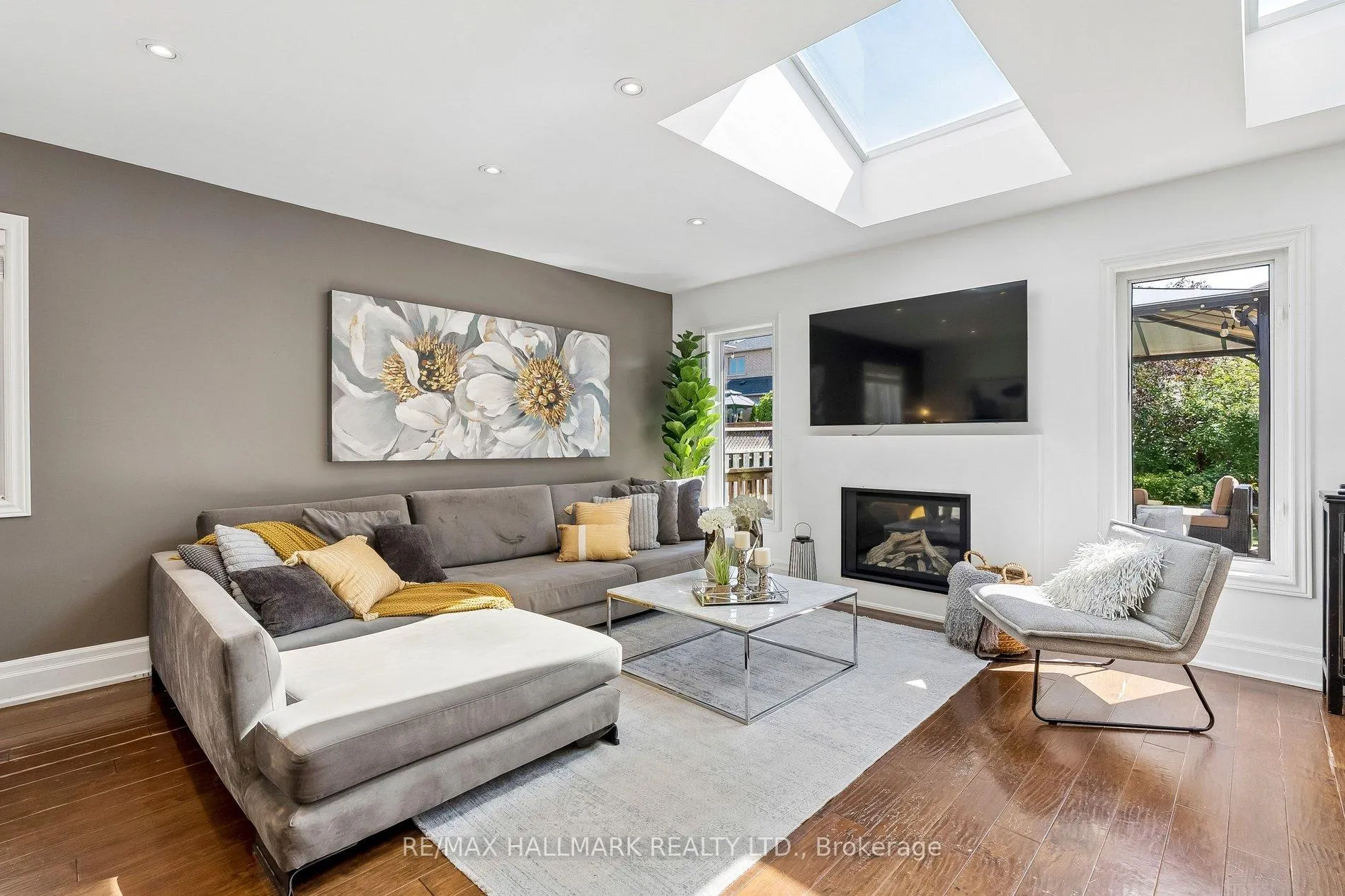 Photo 8 of 315 Forest Run Boulevard, Vaughan, Patterson — HOMEH