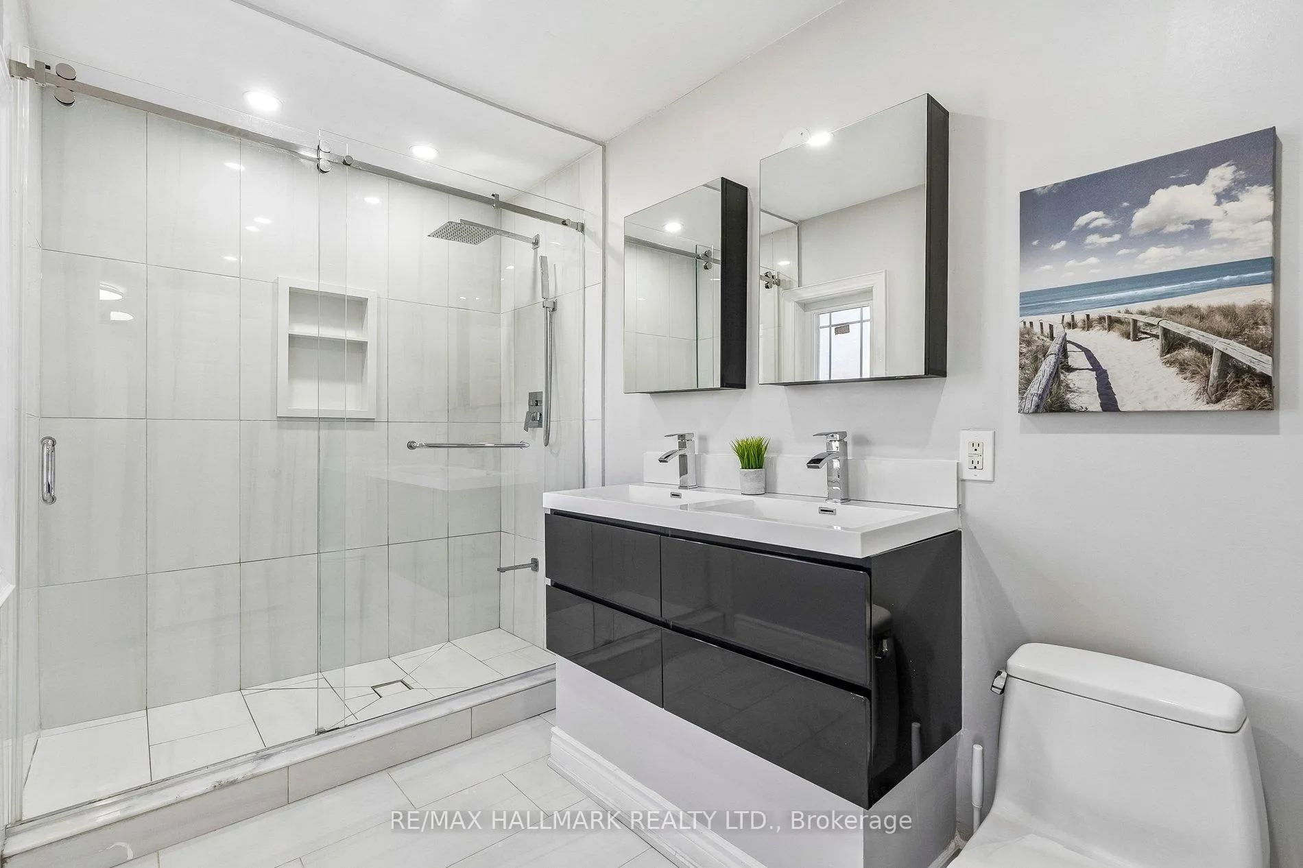 Photo 32 of 315 Forest Run Boulevard, Vaughan, Patterson — HOMEH