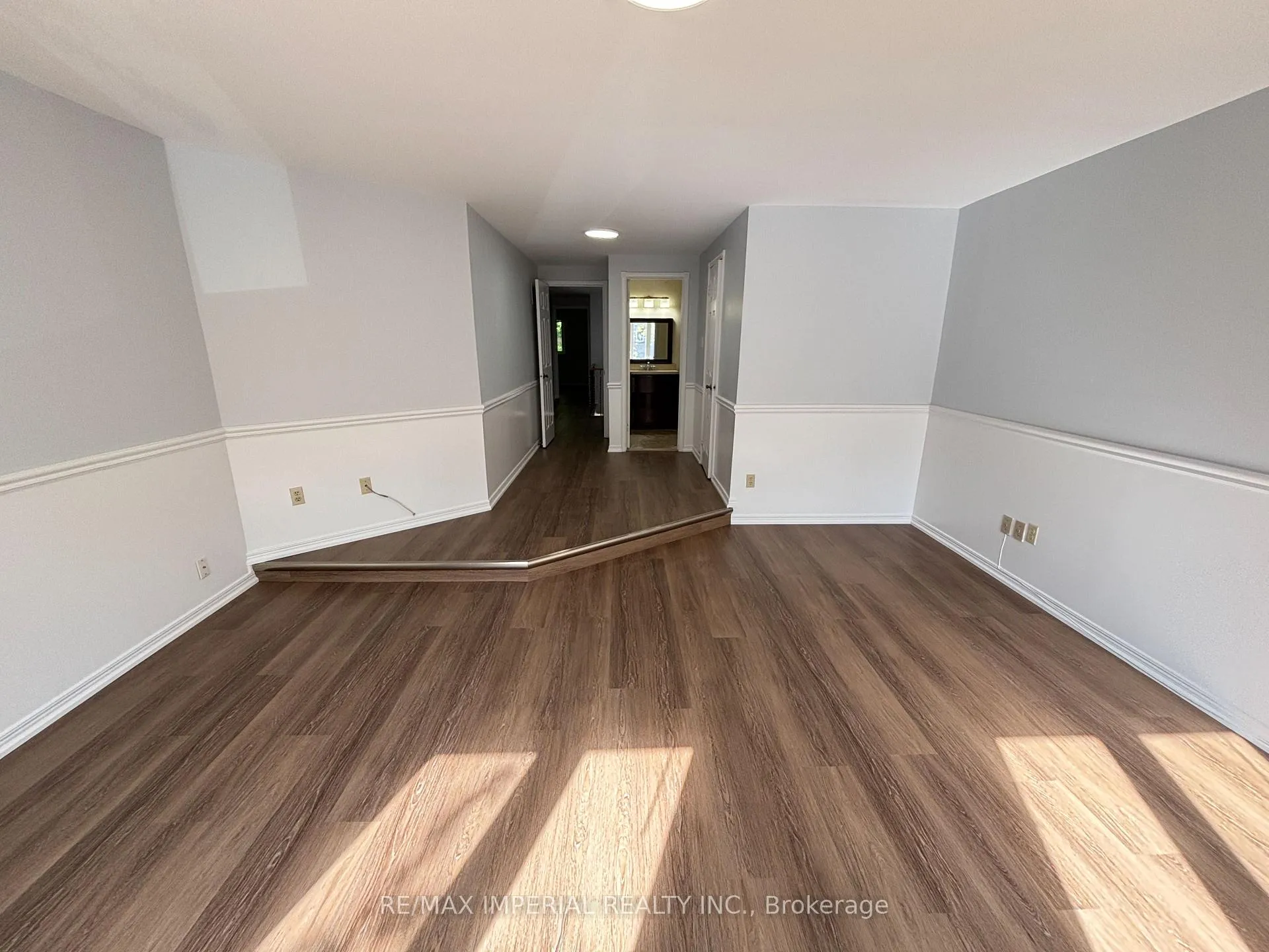 Photo 16 of 98 McMorran Crescent, Vaughan, Brownridge — HOMEH