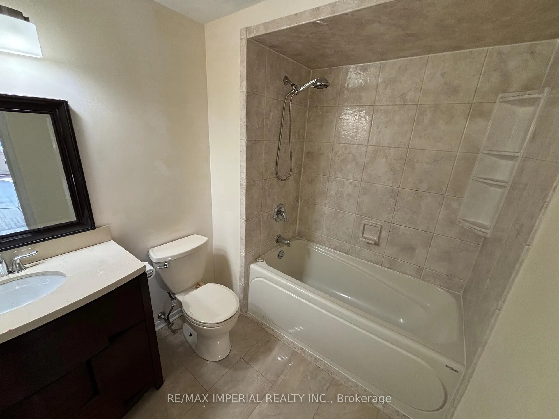 Photo 17 of 98 McMorran Crescent, Vaughan, Brownridge — HOMEH