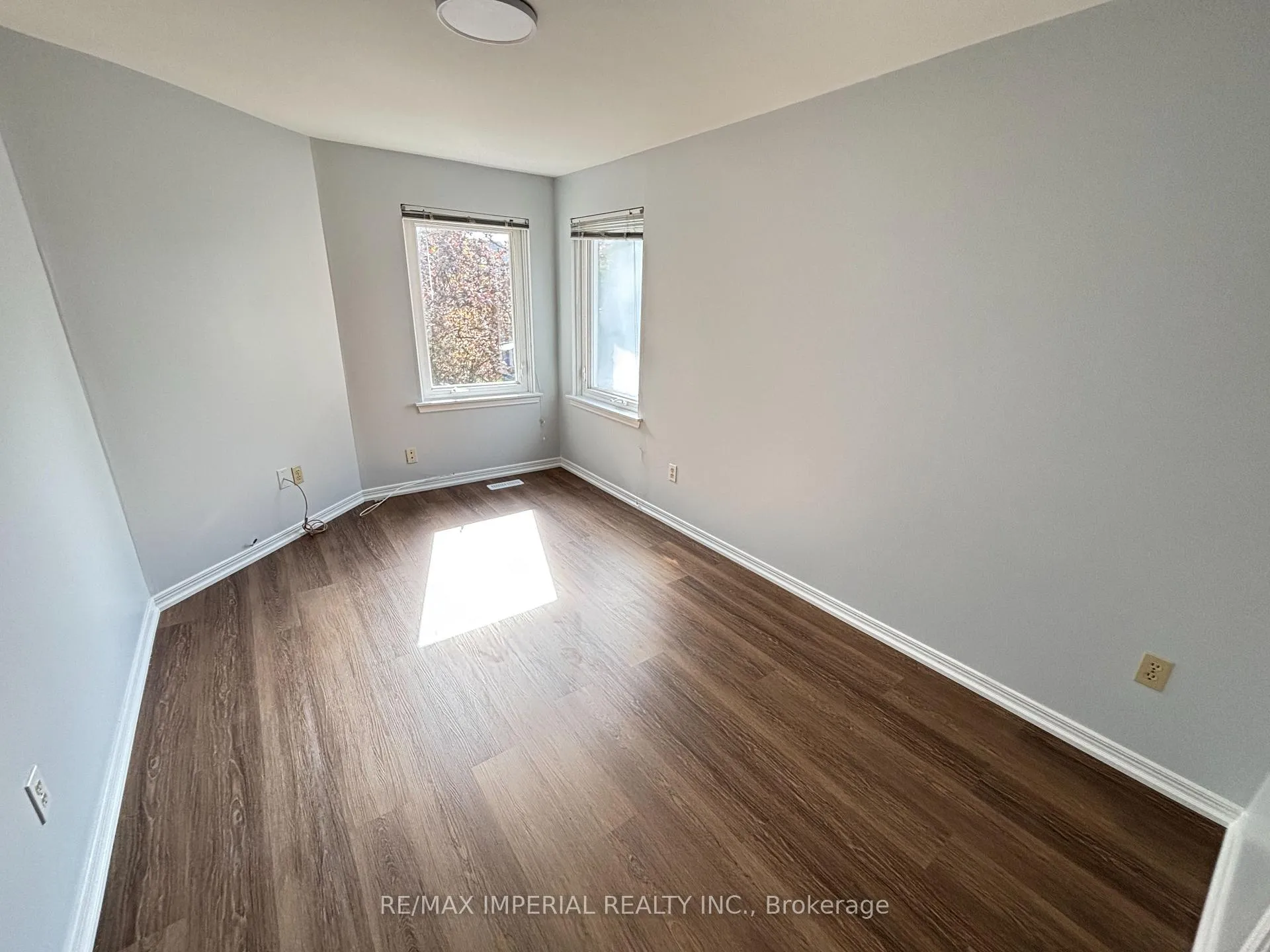 Photo 19 of 98 McMorran Crescent, Vaughan, Brownridge — HOMEH