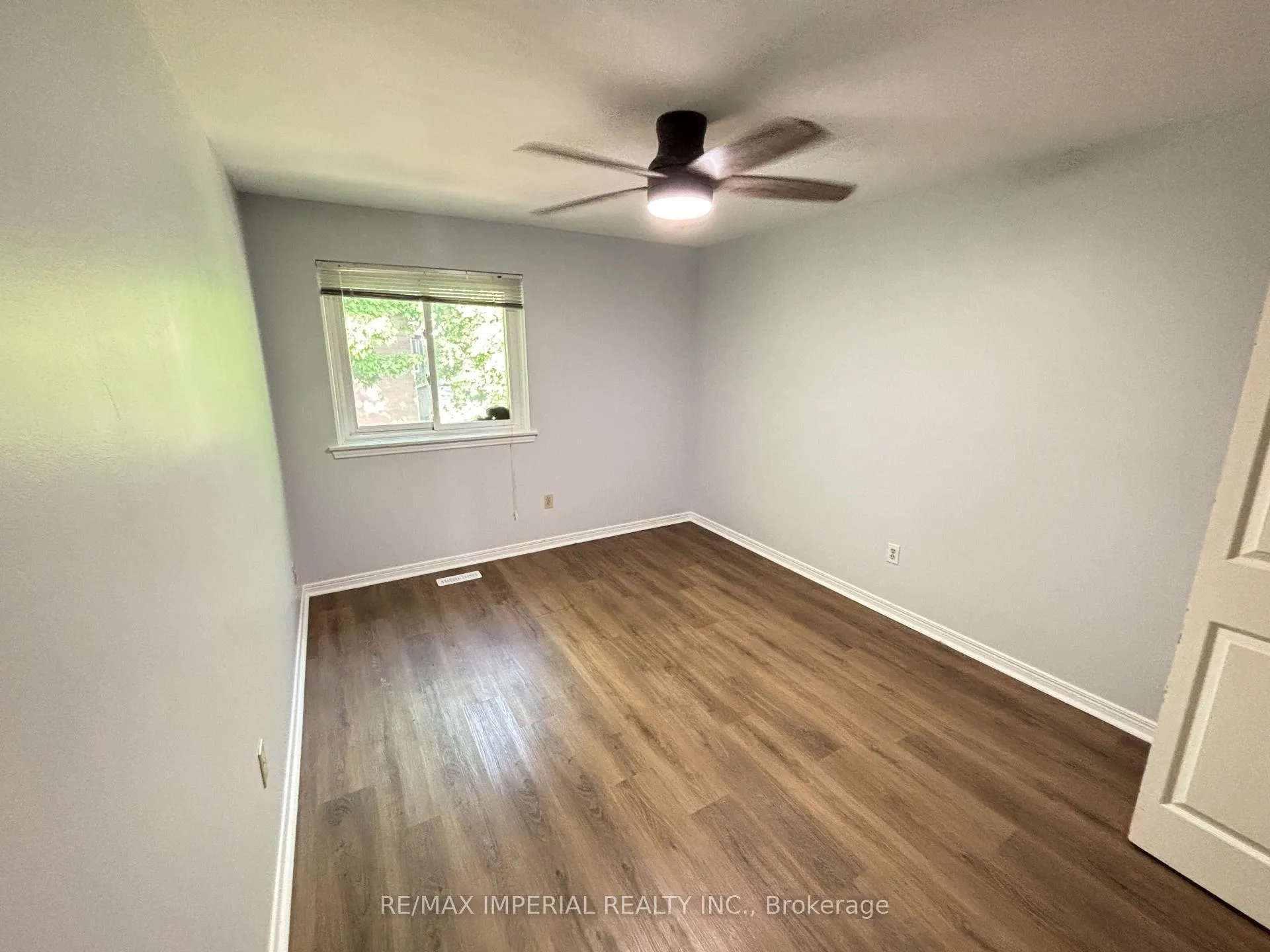 Photo 24 of 98 McMorran Crescent, Vaughan, Brownridge — HOMEH