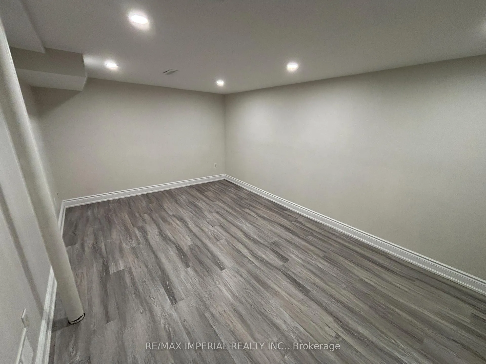 Photo 26 of 98 McMorran Crescent, Vaughan, Brownridge — HOMEH