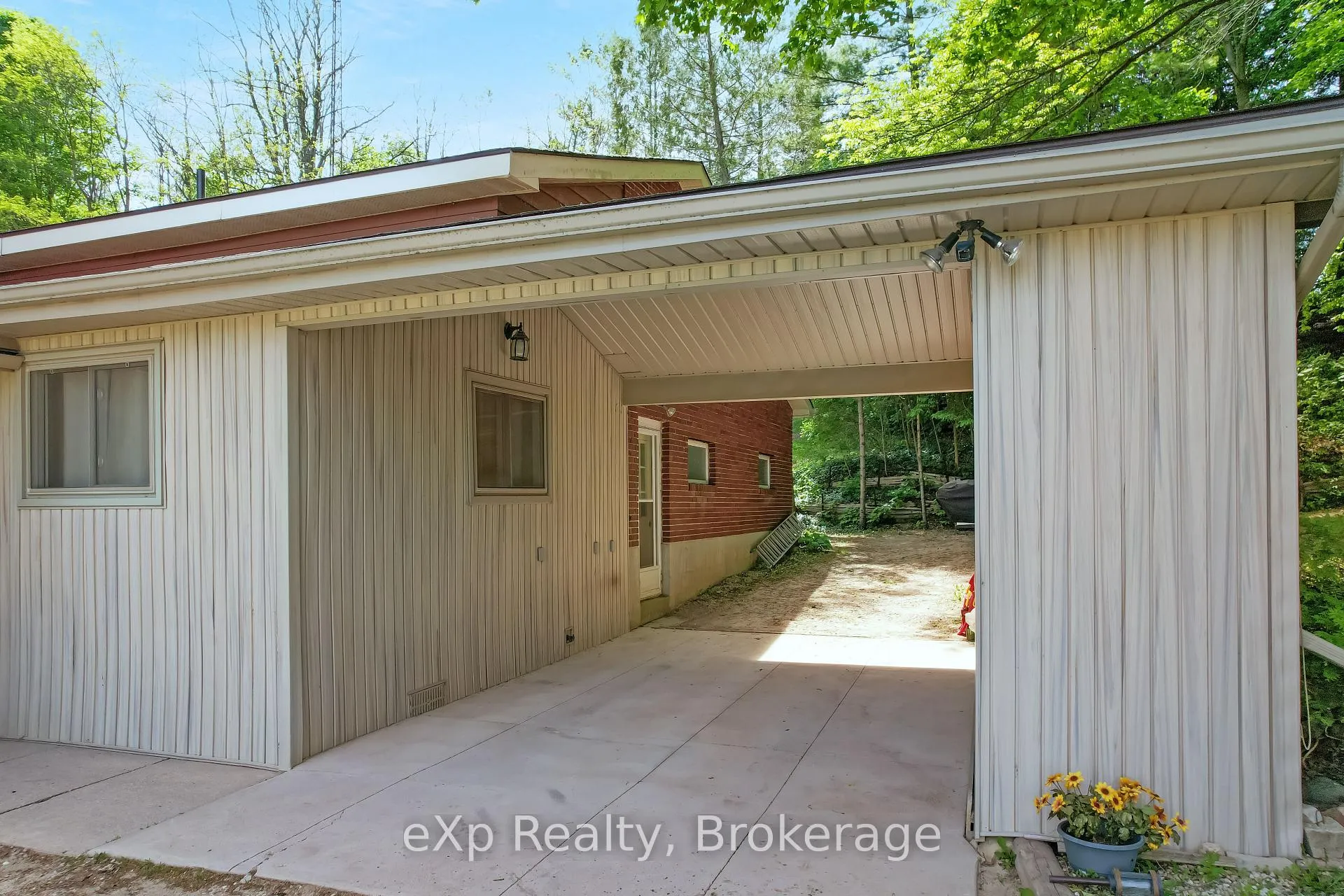 Photo 28 of 448 Lake Rosalind Road 4, Brockton — HOMEH