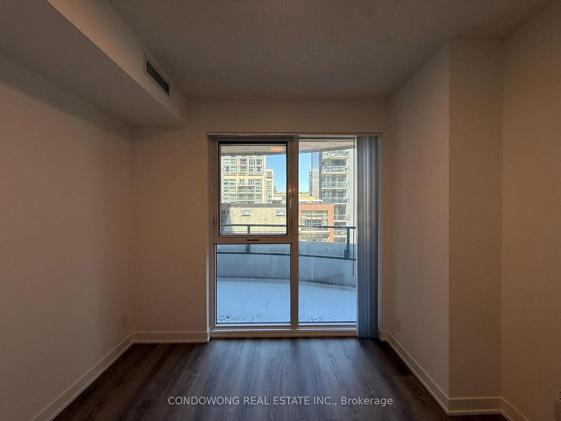 Photo 3 of Unit 903, 180 Front Street E, Toronto, Moss Park — HOMEH