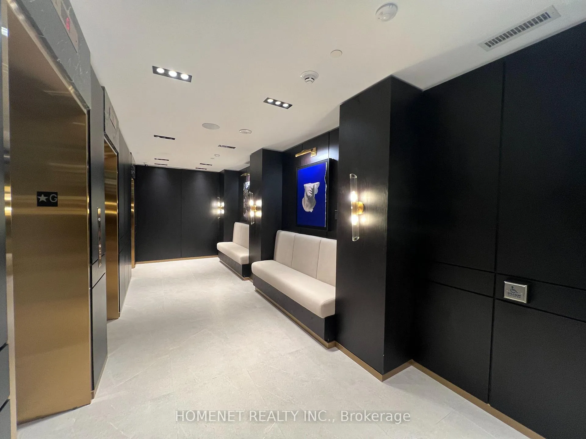 Photo 2 of Unit 705, 771 Yonge Street, Toronto, The Annex — HOMEH