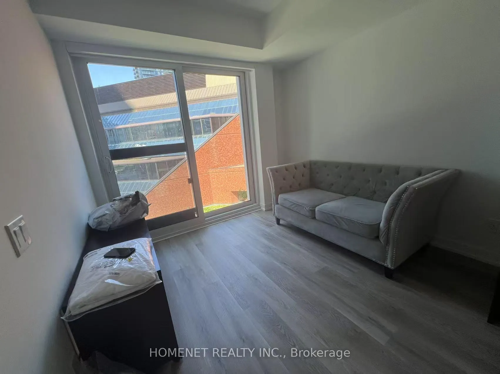 Photo 4 of Unit 705, 771 Yonge Street, Toronto, The Annex — HOMEH