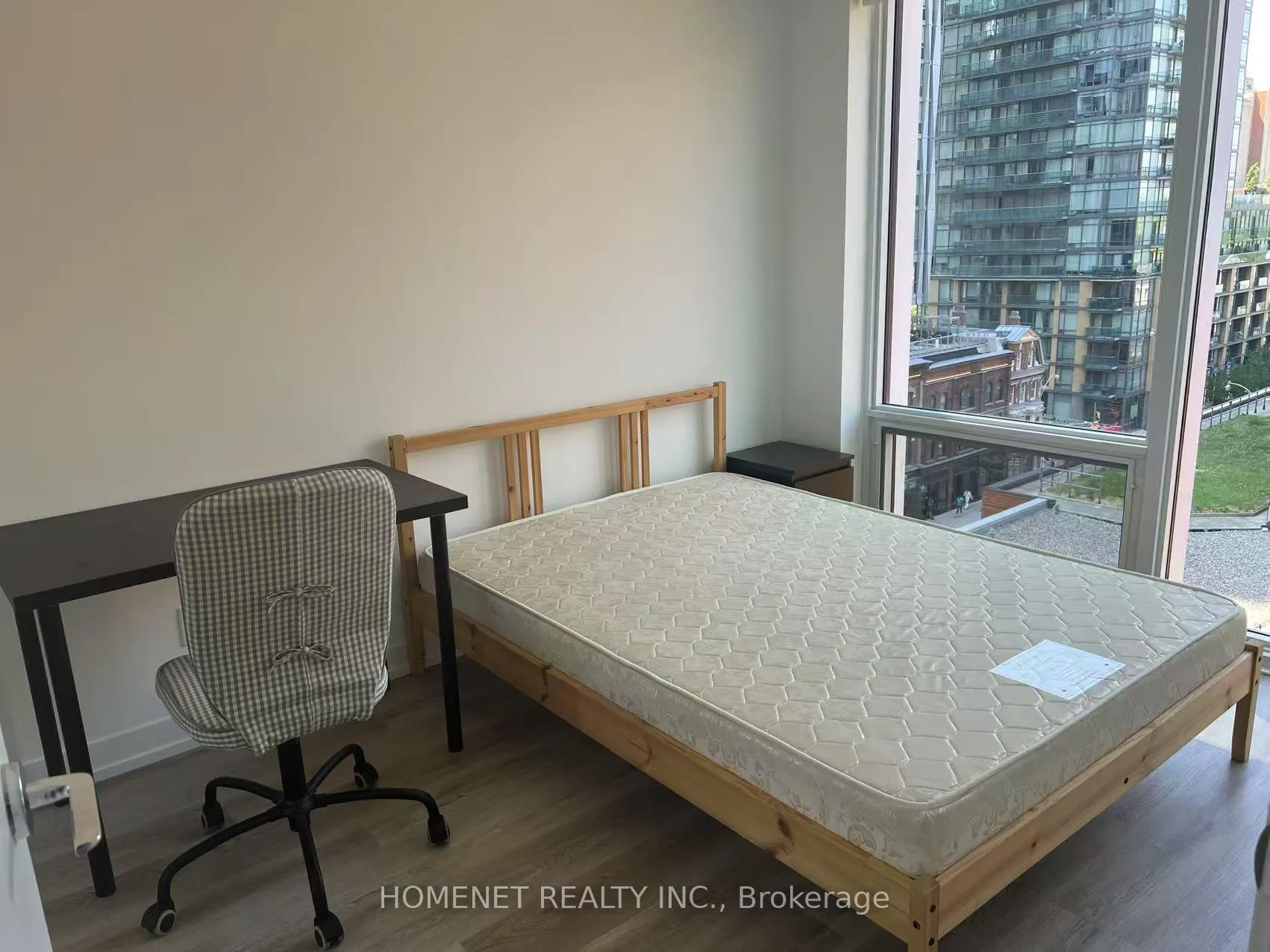 Photo 6 of Unit 705, 771 Yonge Street, Toronto, The Annex — HOMEH