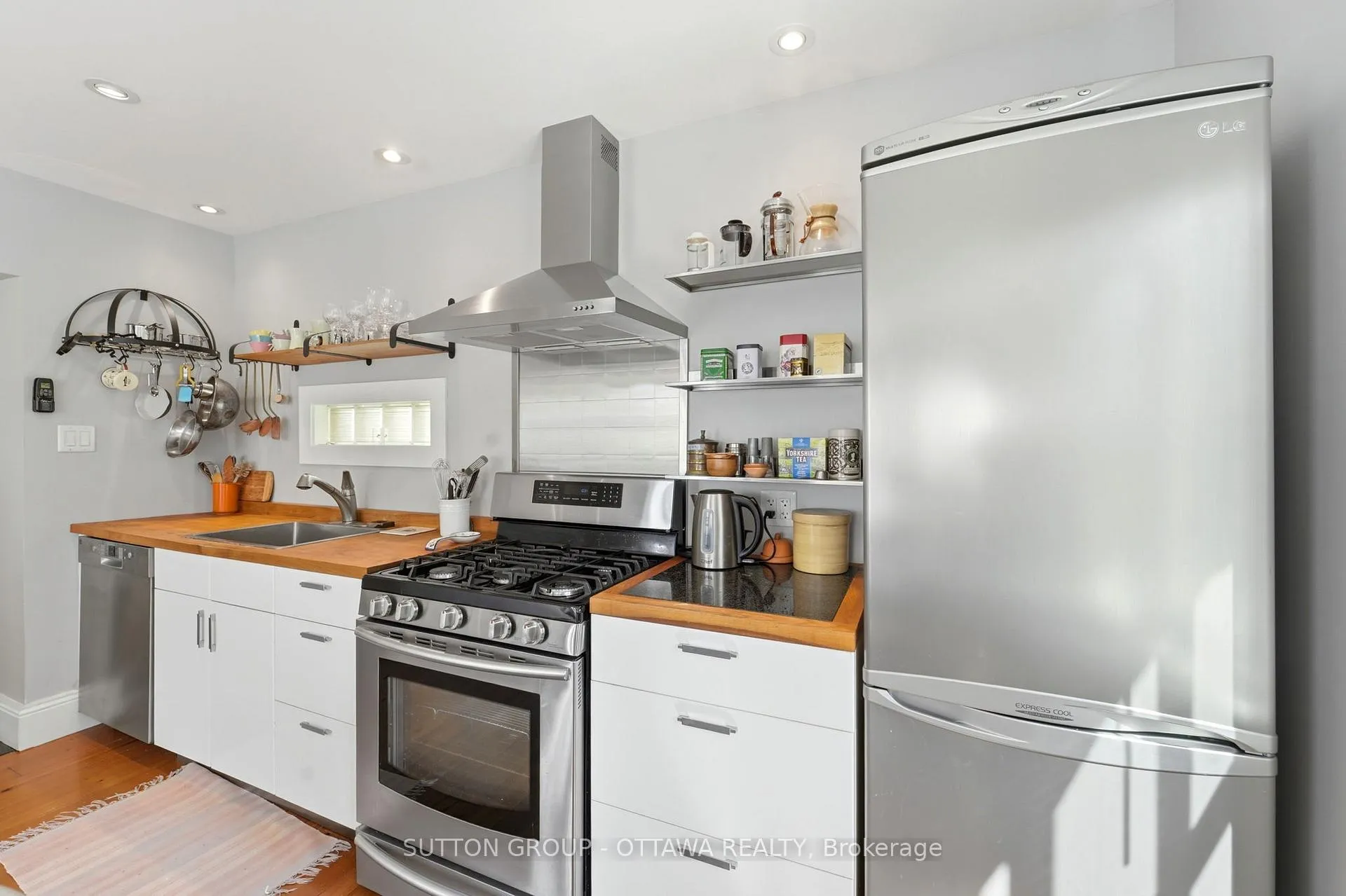 Photo 15 of 187 Martin Avenue, Ottawa, Manor Park — HOMEH