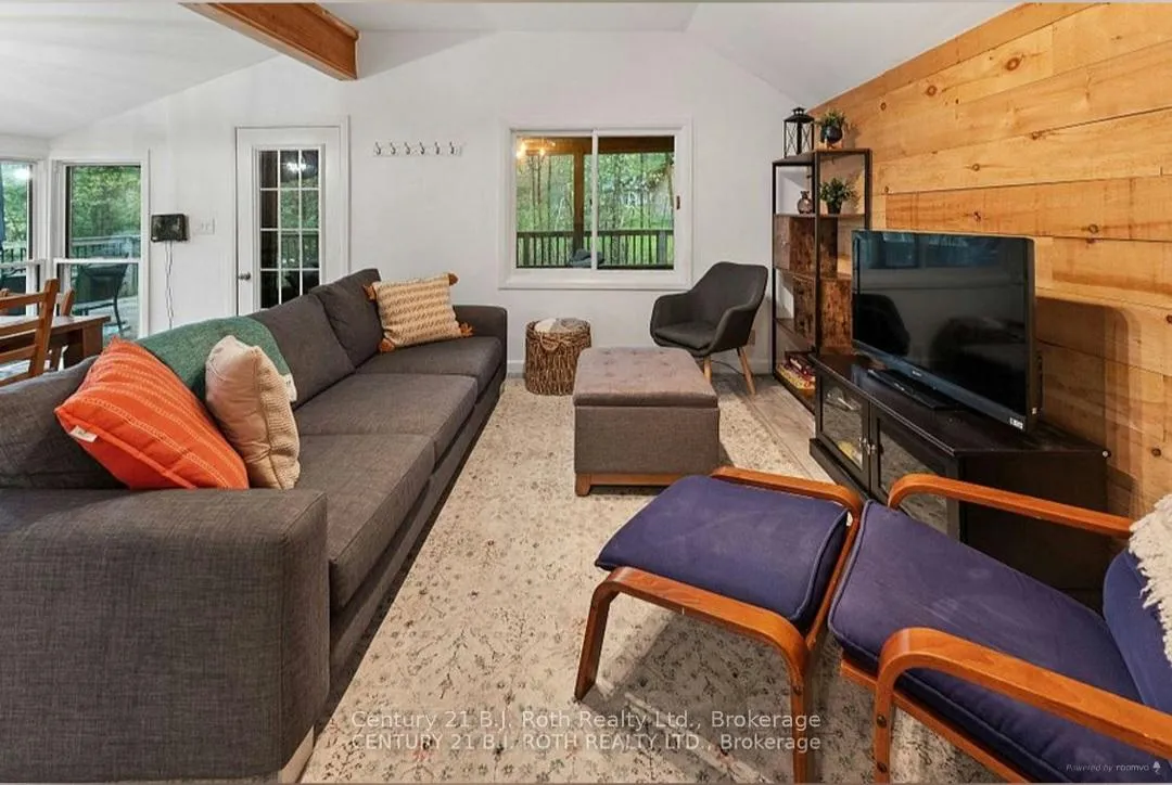 Photo 9 of 1009 Sam Cook Road, Gravenhurst, Ryde — HOMEH
