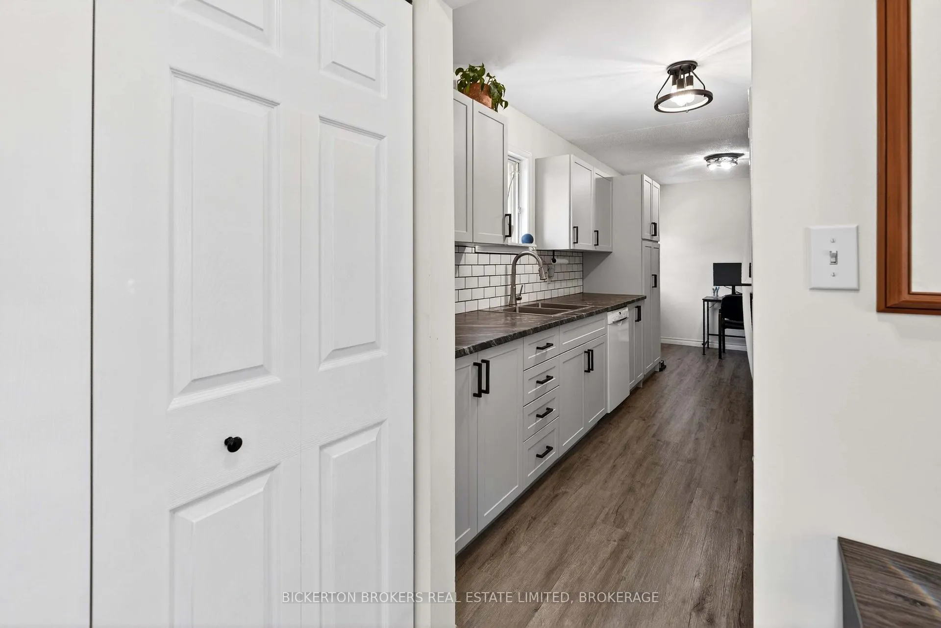 Photo 19 of 41 Maple Street S, Gananoque — HOMEH