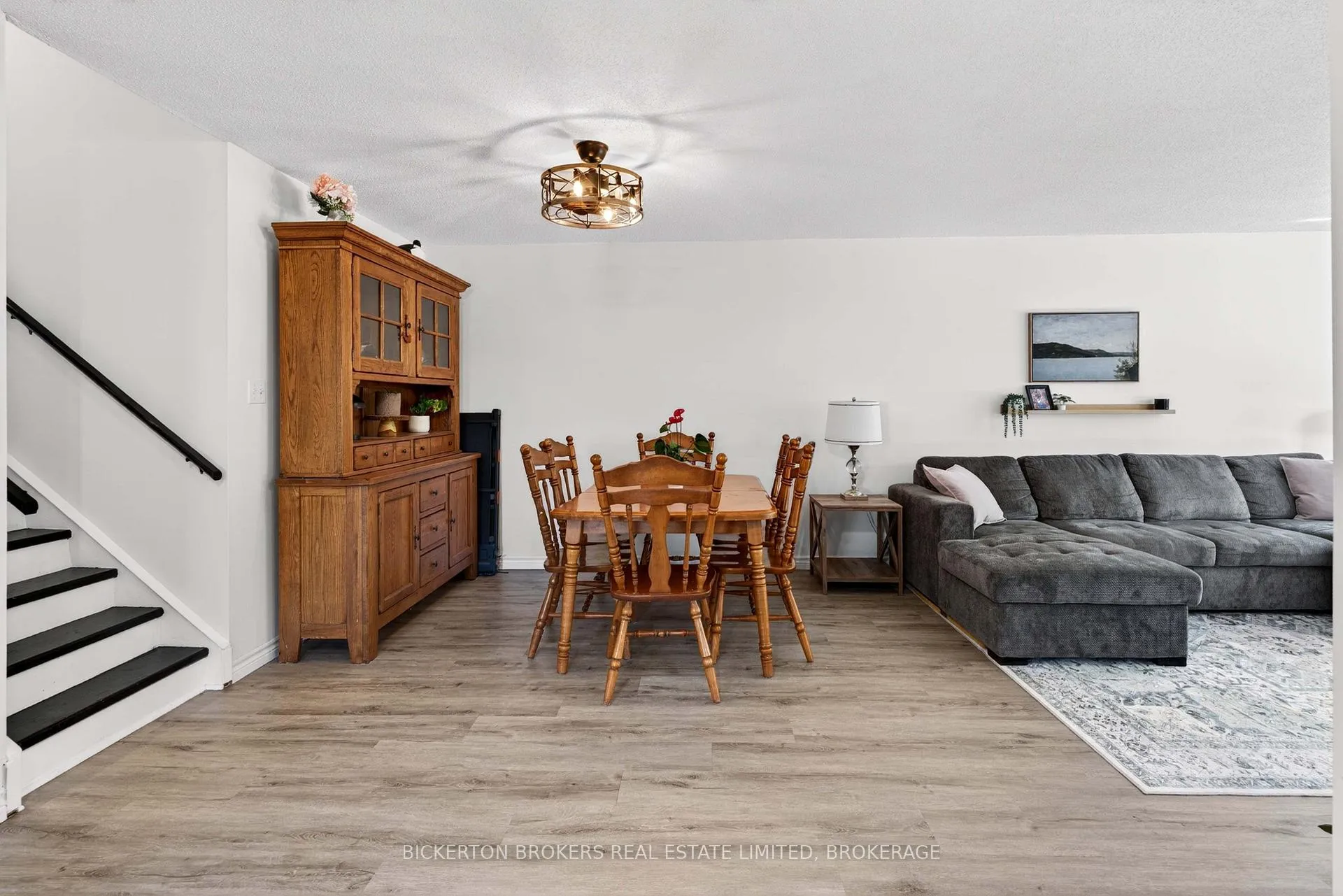 Photo 24 of 41 Maple Street S, Gananoque — HOMEH