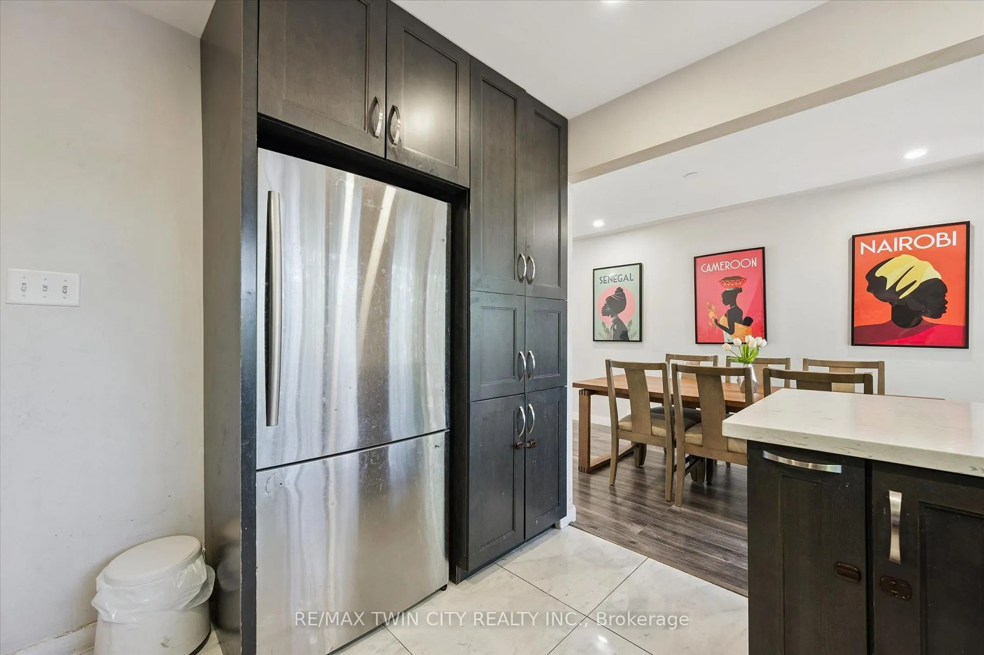 Photo 10 of 134 Westmount Road E, Kitchener — HOMEH