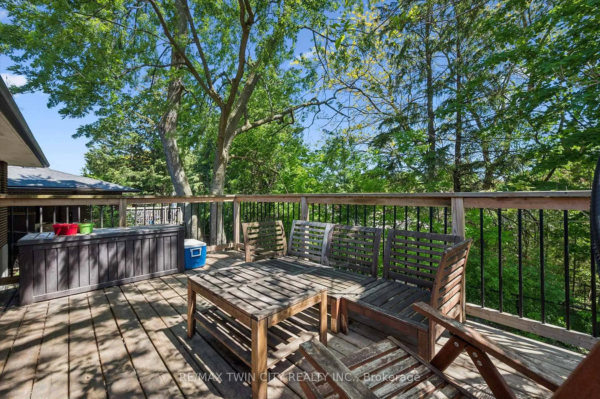 Photo 30 of 134 Westmount Road E, Kitchener — HOMEH