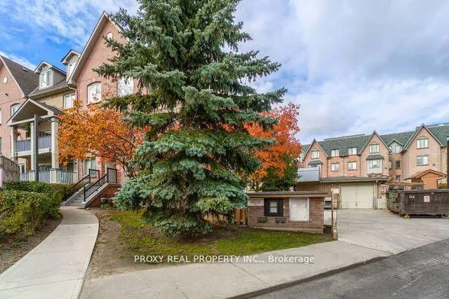 Photo of Unit 829, 75 Weldrick Road E