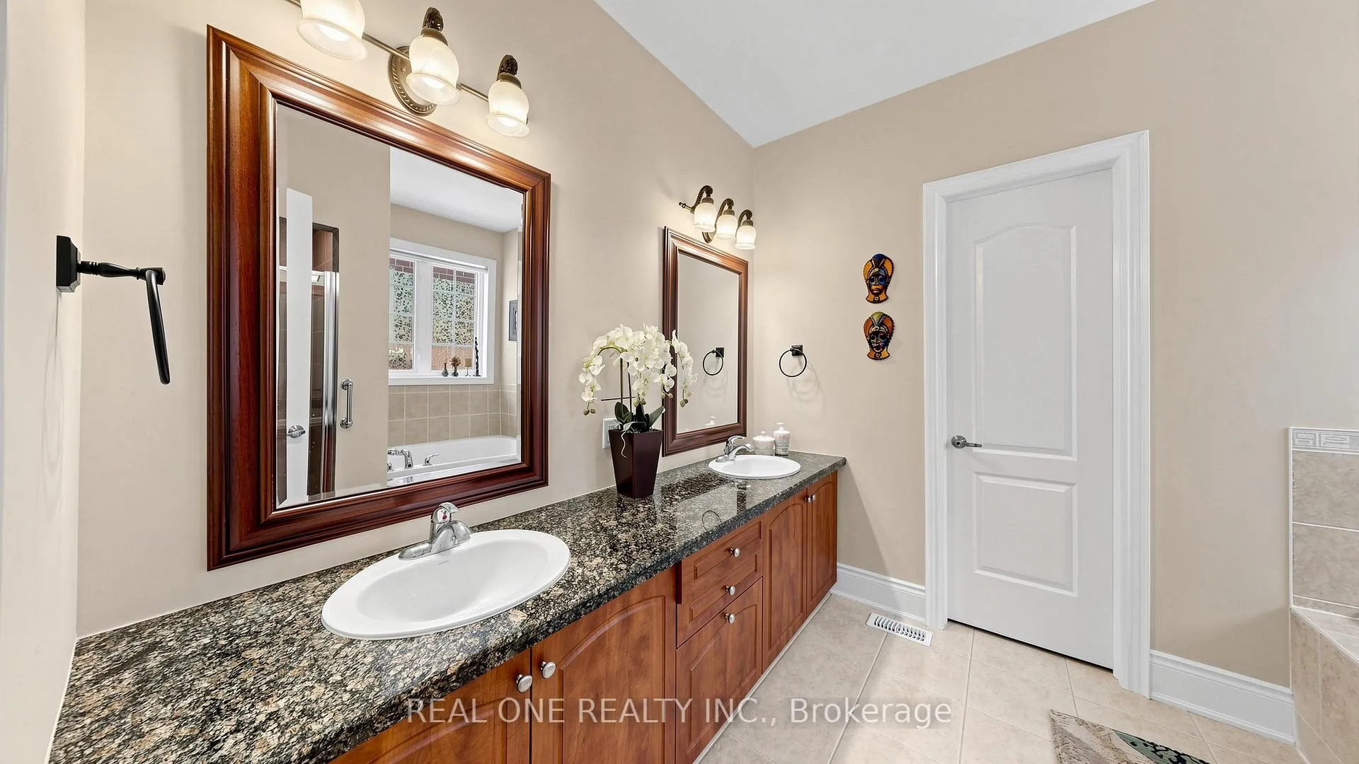 Photo 20 of 58 Emerald Hts Drive, Whitchurch-Stouffville, Rural Whitchurch-Stouffville — HOMEH