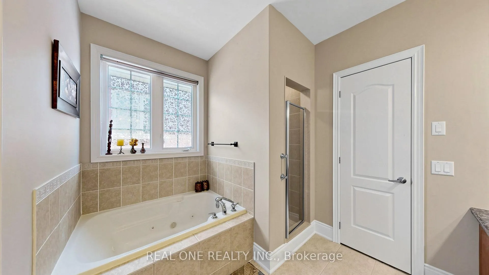 Photo 21 of 58 Emerald Hts Drive, Whitchurch-Stouffville, Rural Whitchurch-Stouffville — HOMEH