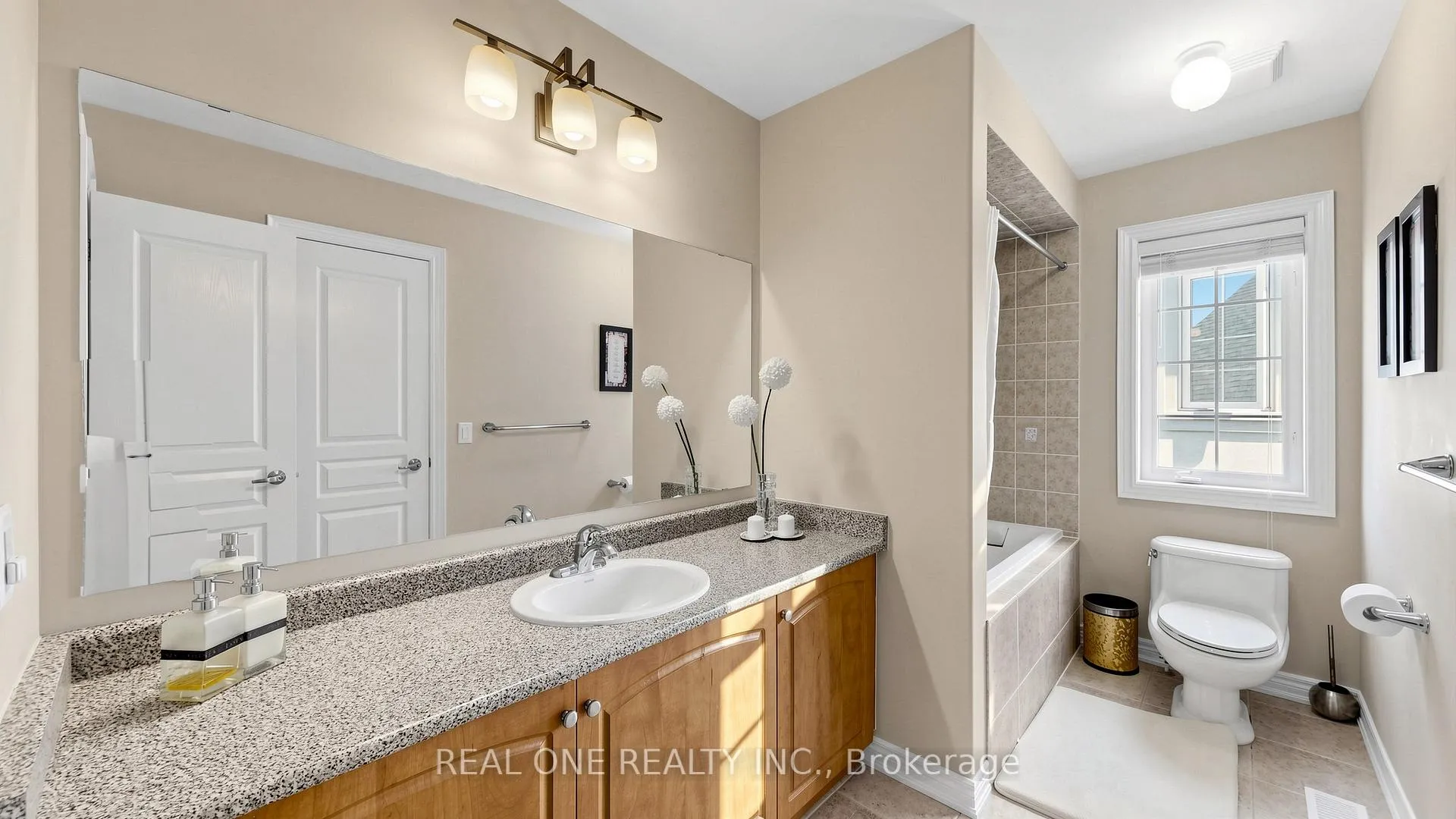 Photo 28 of 58 Emerald Hts Drive, Whitchurch-Stouffville, Rural Whitchurch-Stouffville — HOMEH