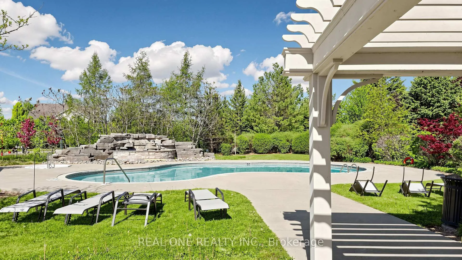 Photo 46 of 58 Emerald Hts Drive, Whitchurch-Stouffville, Rural Whitchurch-Stouffville — HOMEH