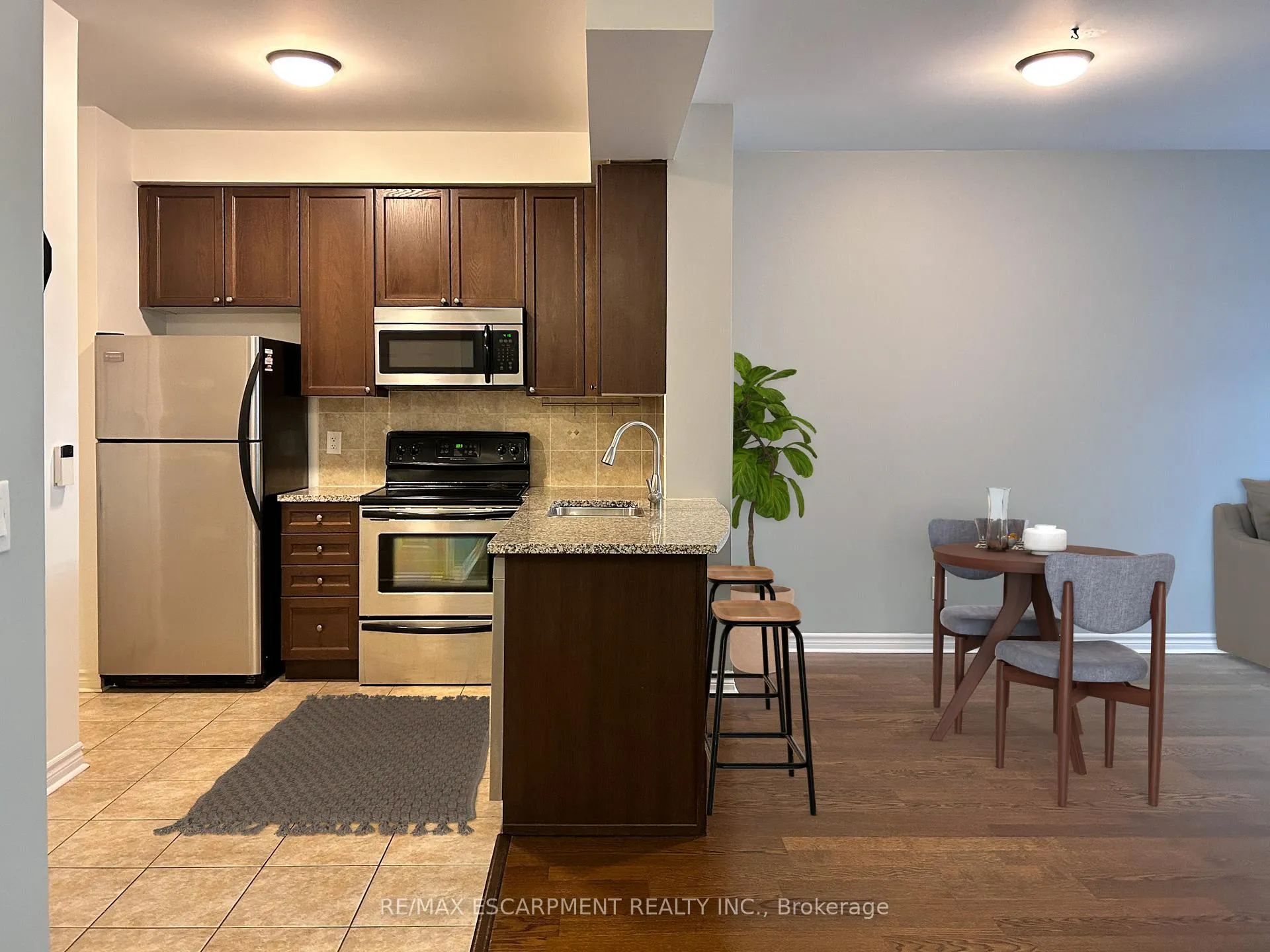 Photo 4 of Unit 110, 2391 Central Park Drive, Oakville, River Oaks — HOMEH