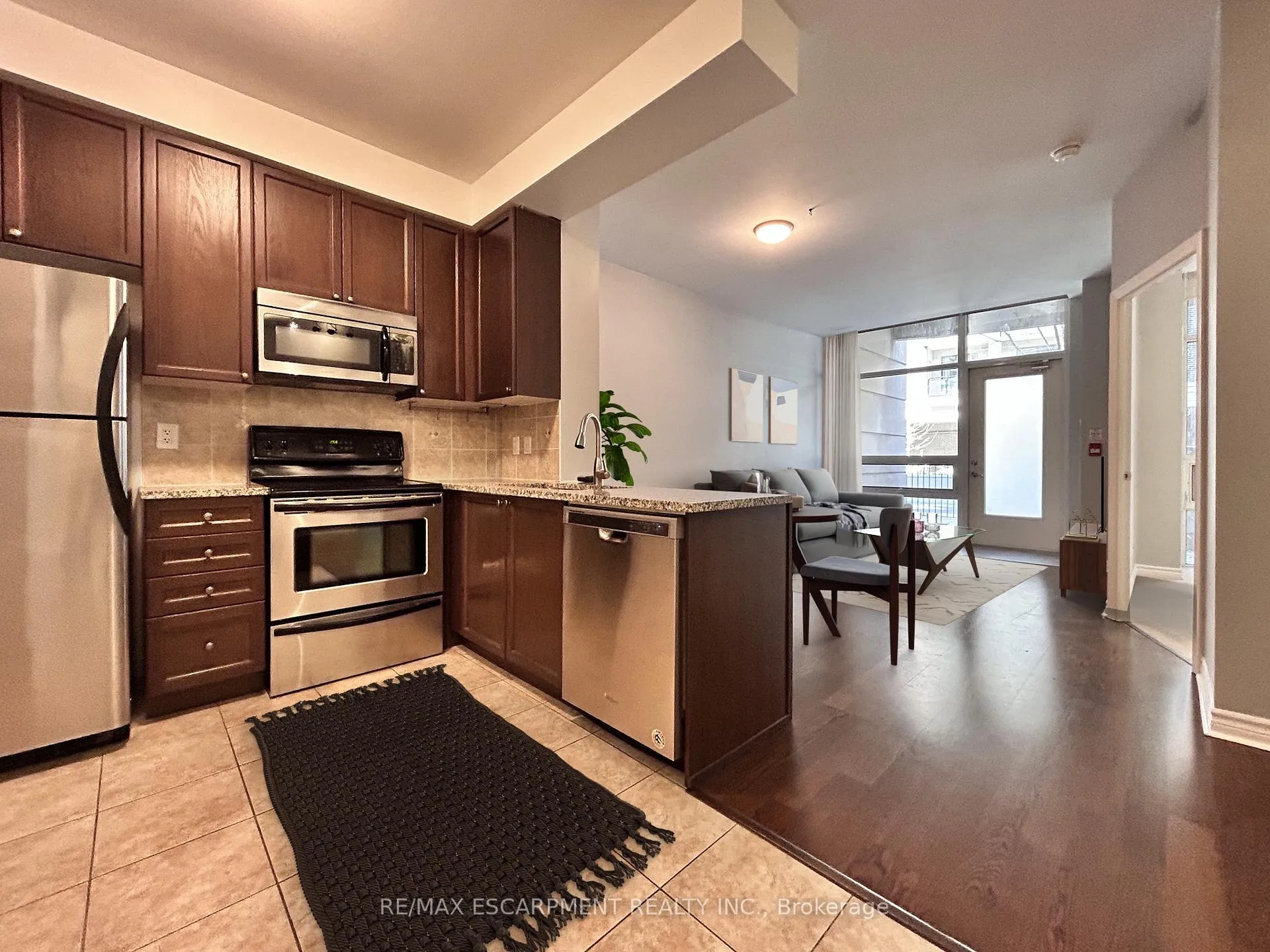 Photo 6 of Unit 110, 2391 Central Park Drive, Oakville, River Oaks — HOMEH