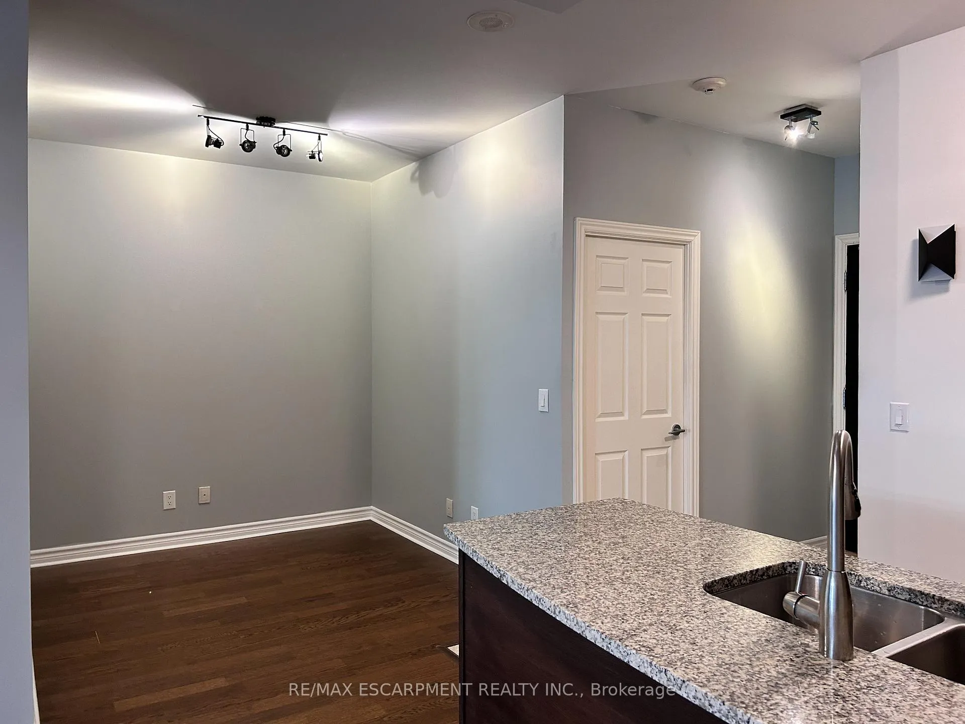 Photo 9 of Unit 110, 2391 Central Park Drive, Oakville, River Oaks — HOMEH
