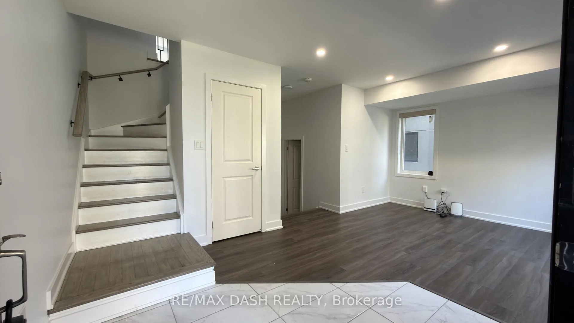 Photo 5 of 22 Brunet Drive, Vaughan, Vellore Village — HOMEH