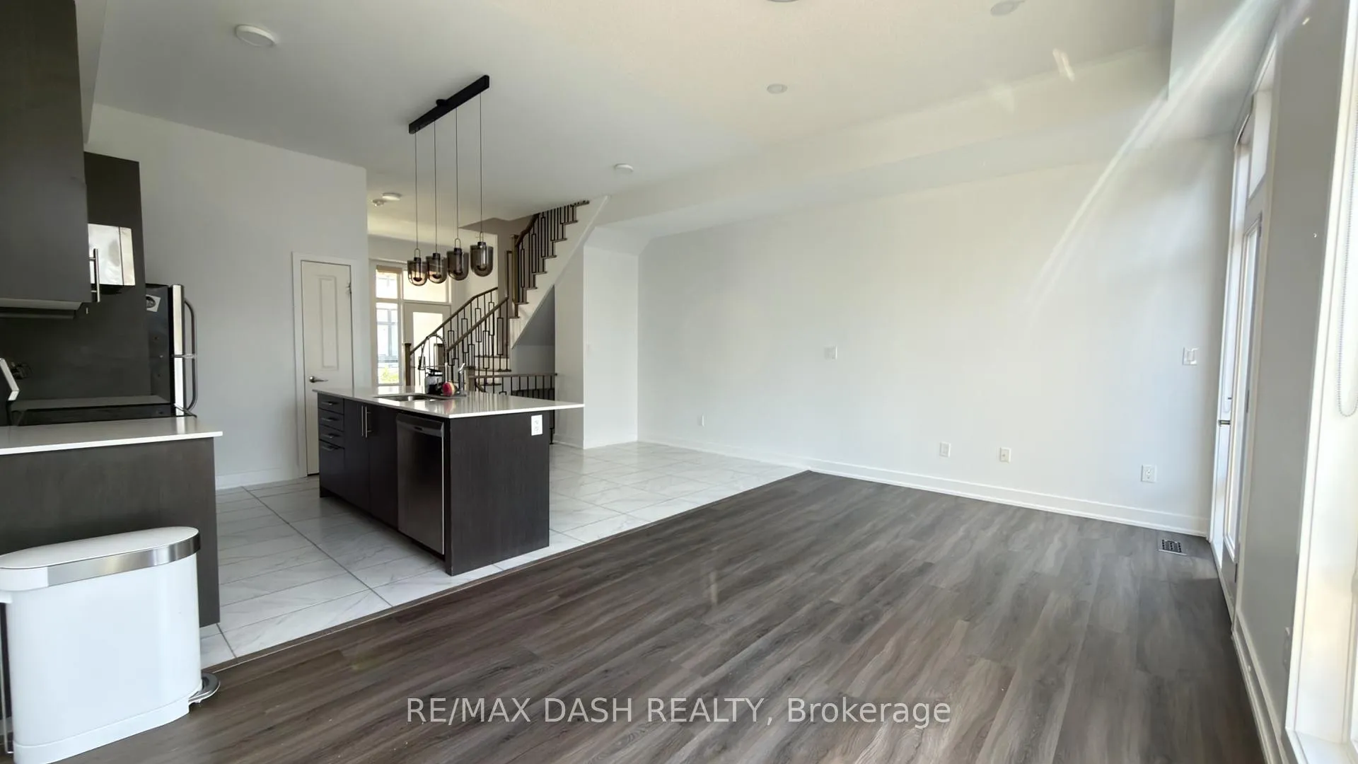 Photo 14 of 22 Brunet Drive, Vaughan, Vellore Village — HOMEH