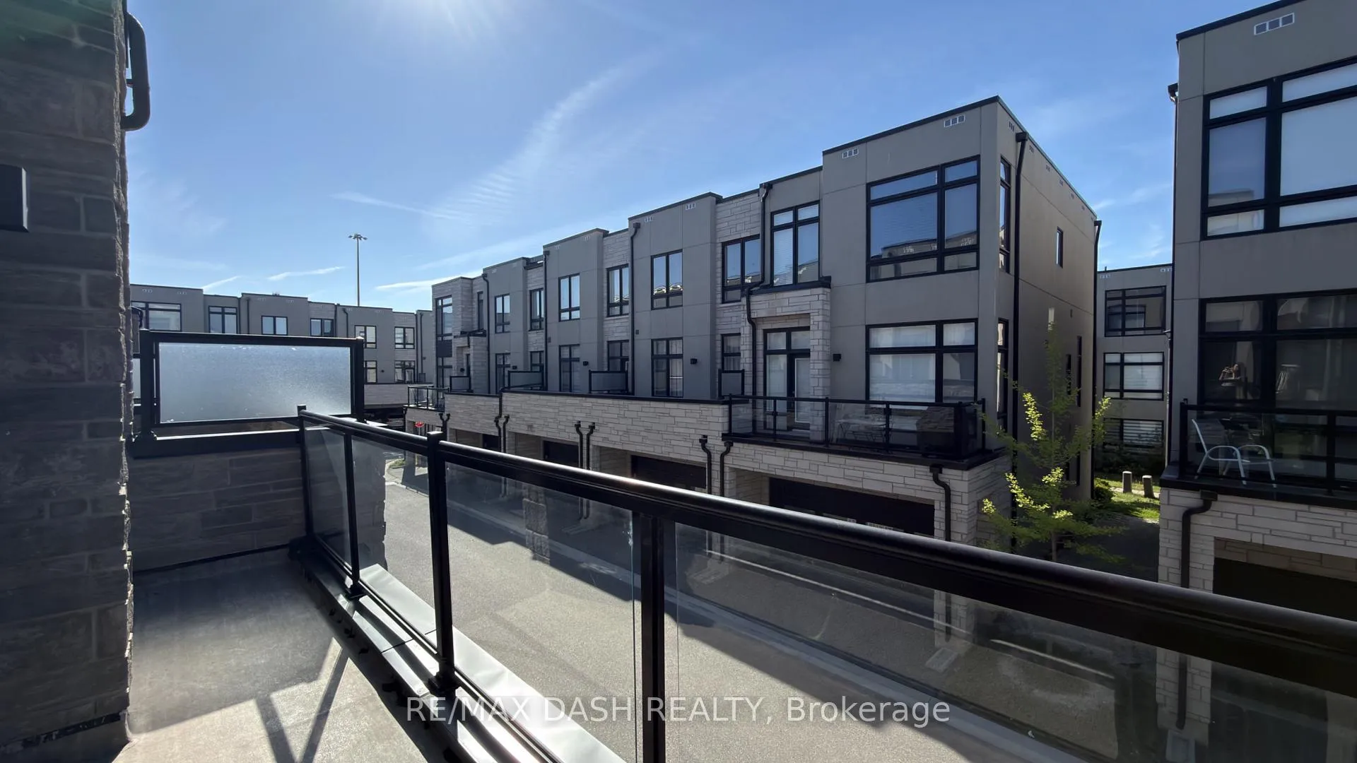 Photo 17 of 22 Brunet Drive, Vaughan, Vellore Village — HOMEH