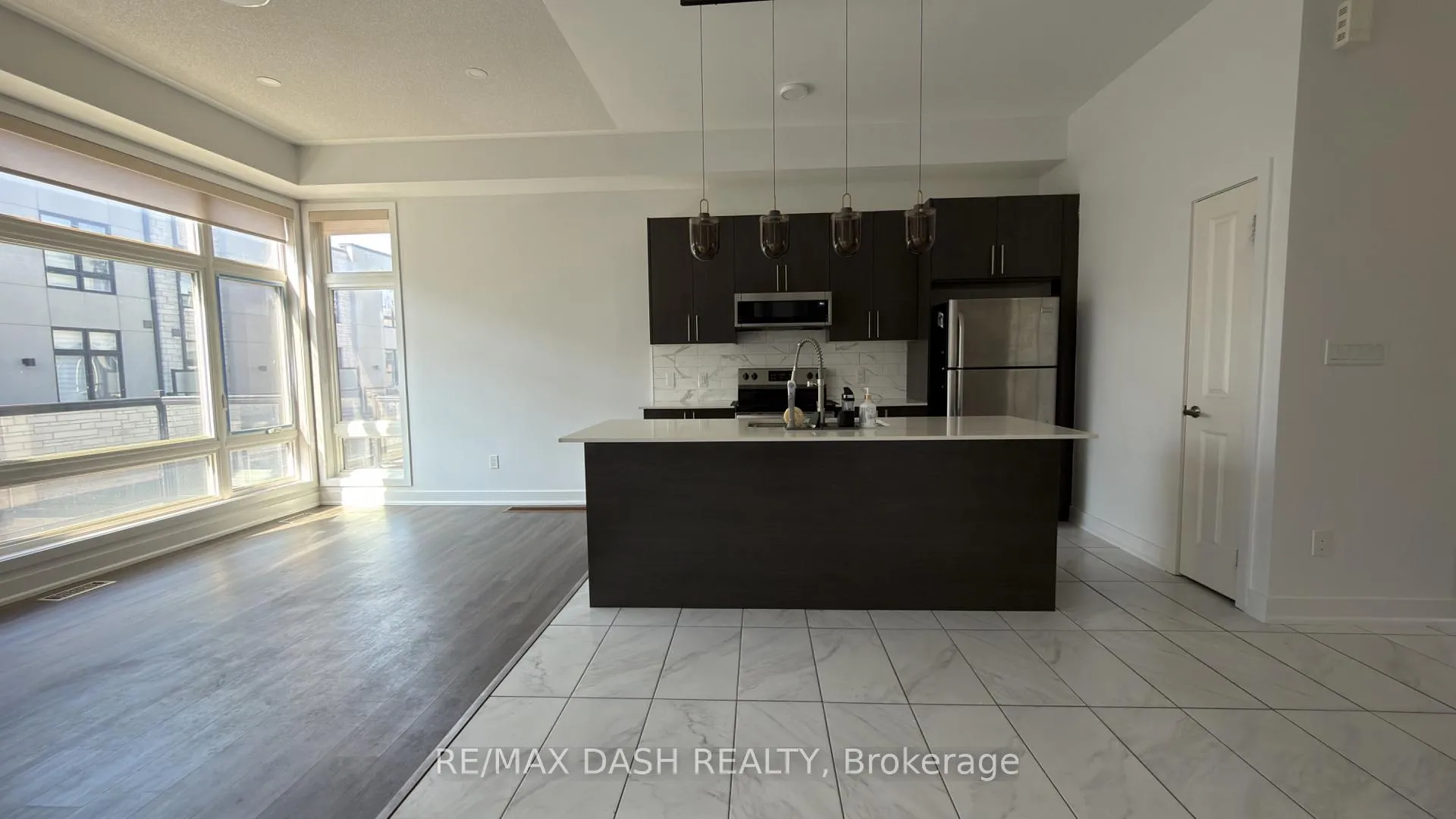 Photo 18 of 22 Brunet Drive, Vaughan, Vellore Village — HOMEH