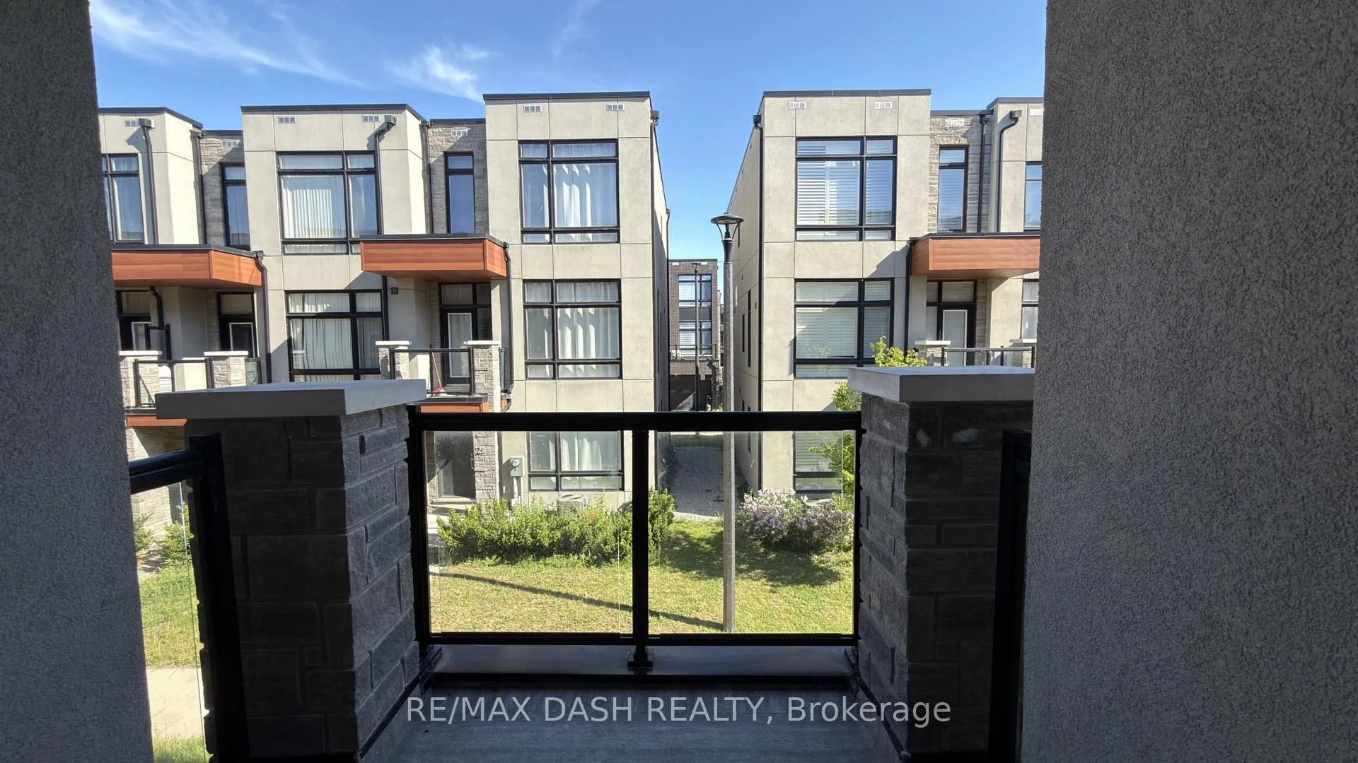 Photo 24 of 22 Brunet Drive, Vaughan, Vellore Village — HOMEH