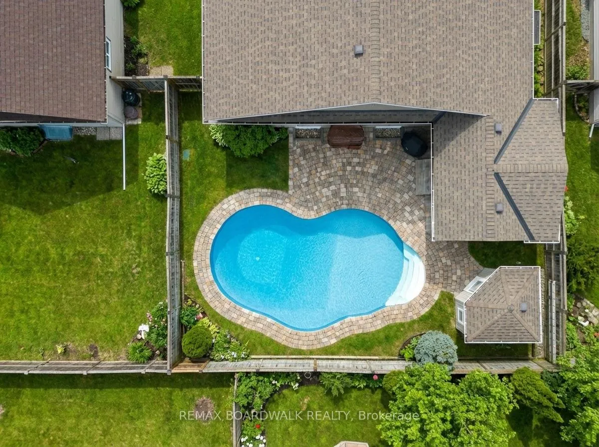 Photo 3 of 36 Sinclair Avenue, Carleton Place — HOMEH
