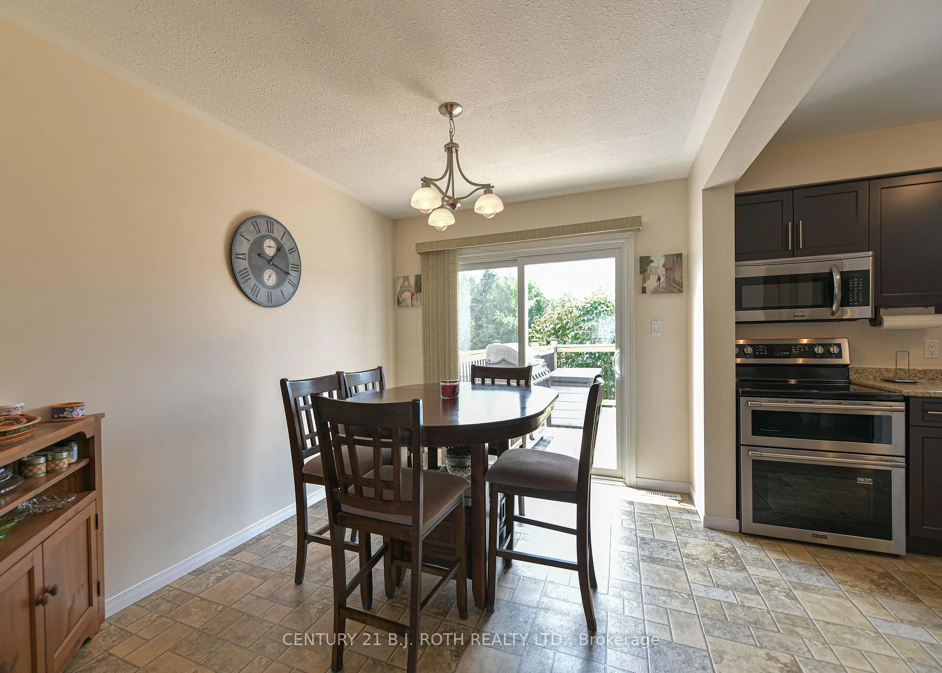 Photo 29 of 25 Rachael Road, Orillia — HOMEH