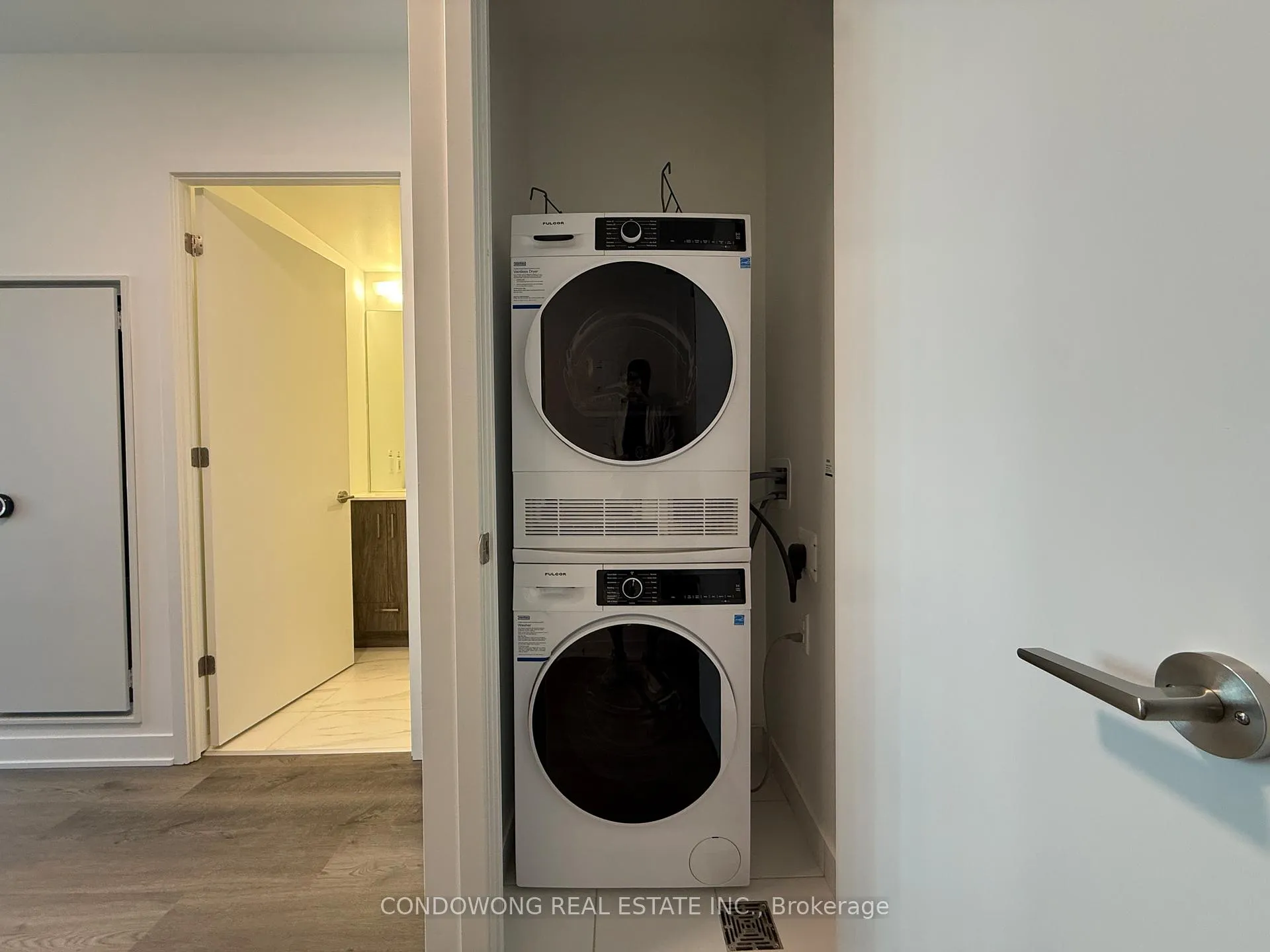 Photo 6 of Unit 1110, 180 Front Street E, Toronto, Moss Park — HOMEH