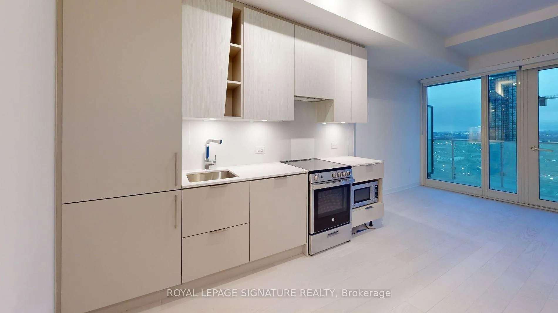 Photo 2 of Unit 2505, 3900 Confederation Parkway, Mississauga, City Centre — HOMEH