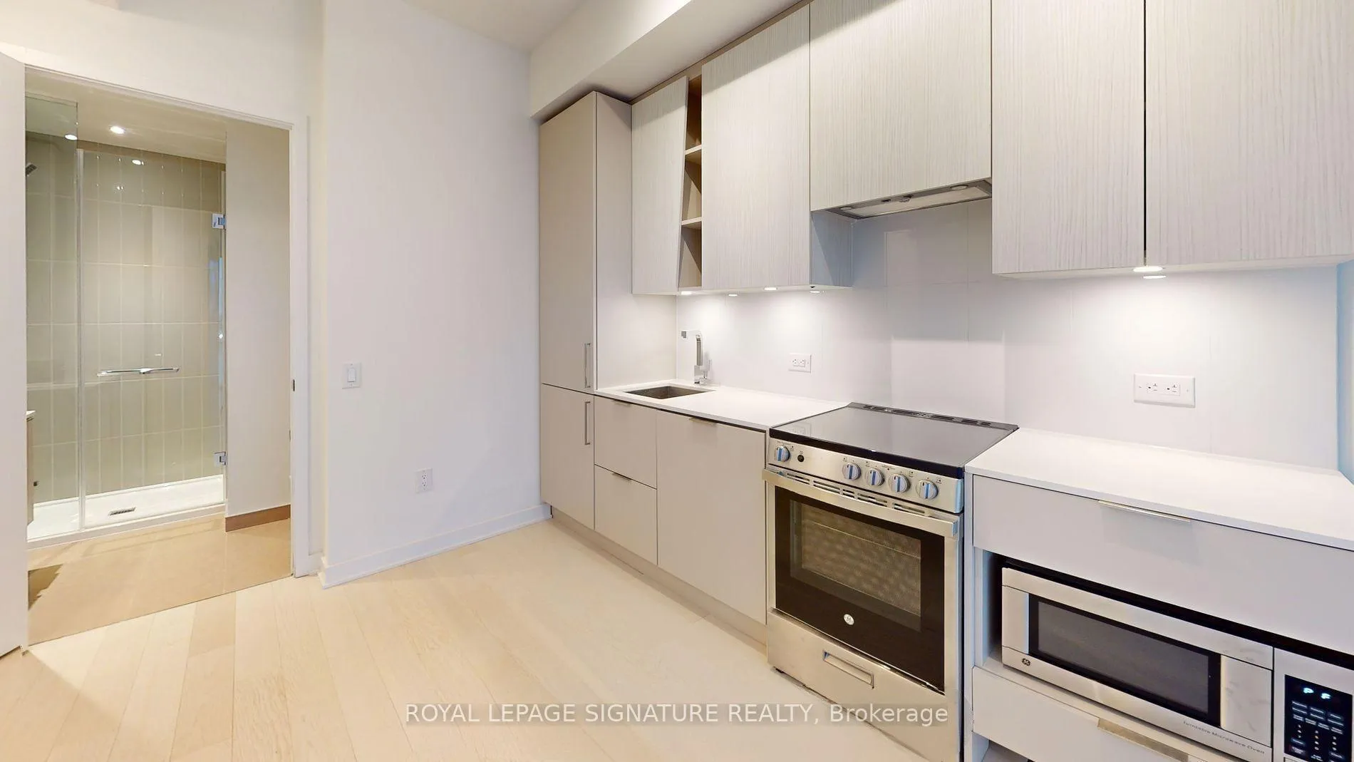 Photo 3 of Unit 2505, 3900 Confederation Parkway, Mississauga, City Centre — HOMEH