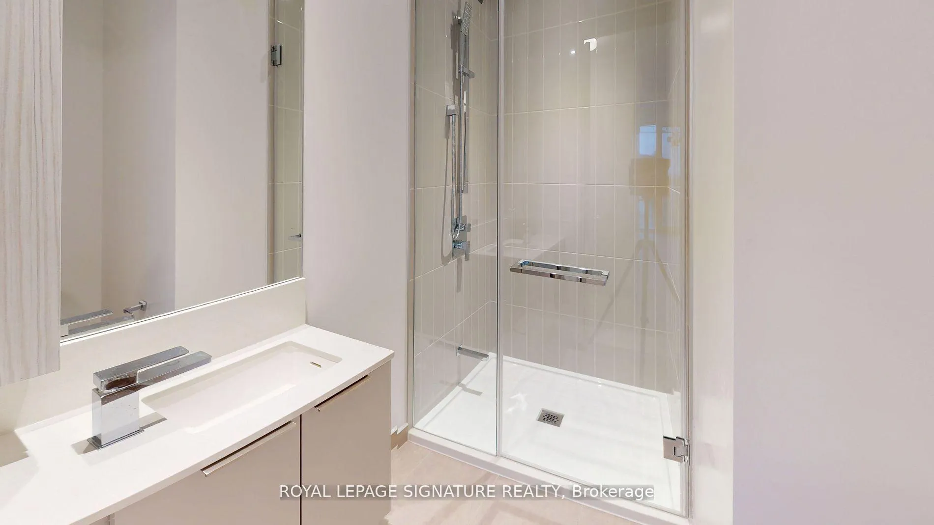 Photo 11 of Unit 2505, 3900 Confederation Parkway, Mississauga, City Centre — HOMEH