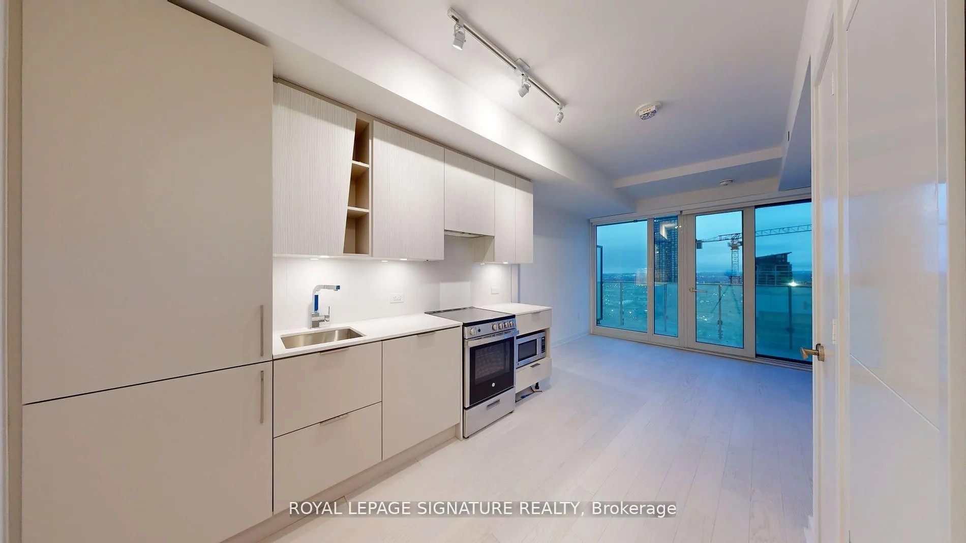 Photo 15 of Unit 2505, 3900 Confederation Parkway, Mississauga, City Centre — HOMEH