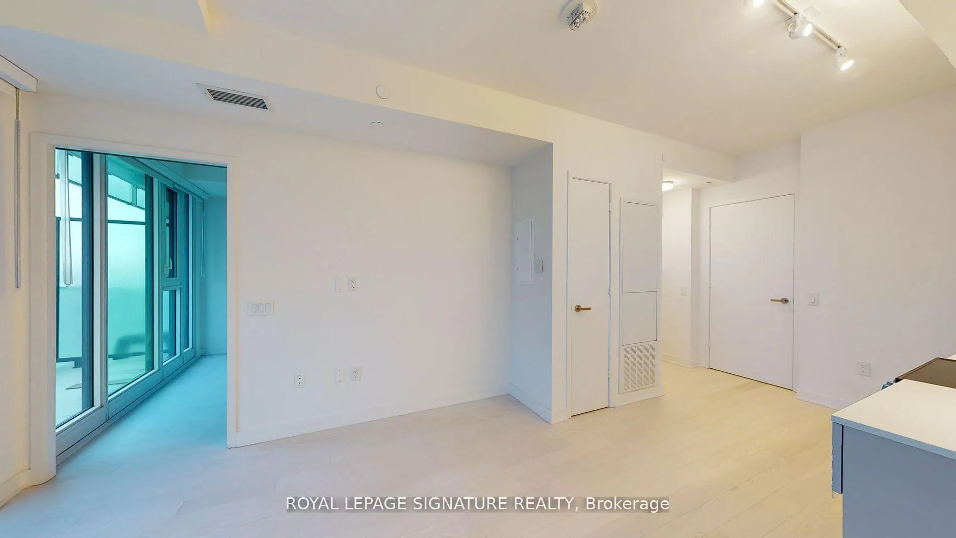 Photo 20 of Unit 2505, 3900 Confederation Parkway, Mississauga, City Centre — HOMEH
