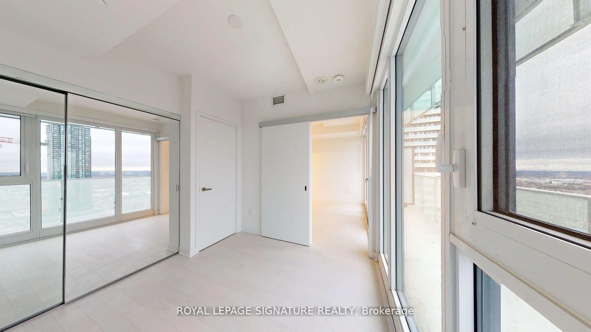 Photo 24 of Unit 2505, 3900 Confederation Parkway, Mississauga, City Centre — HOMEH